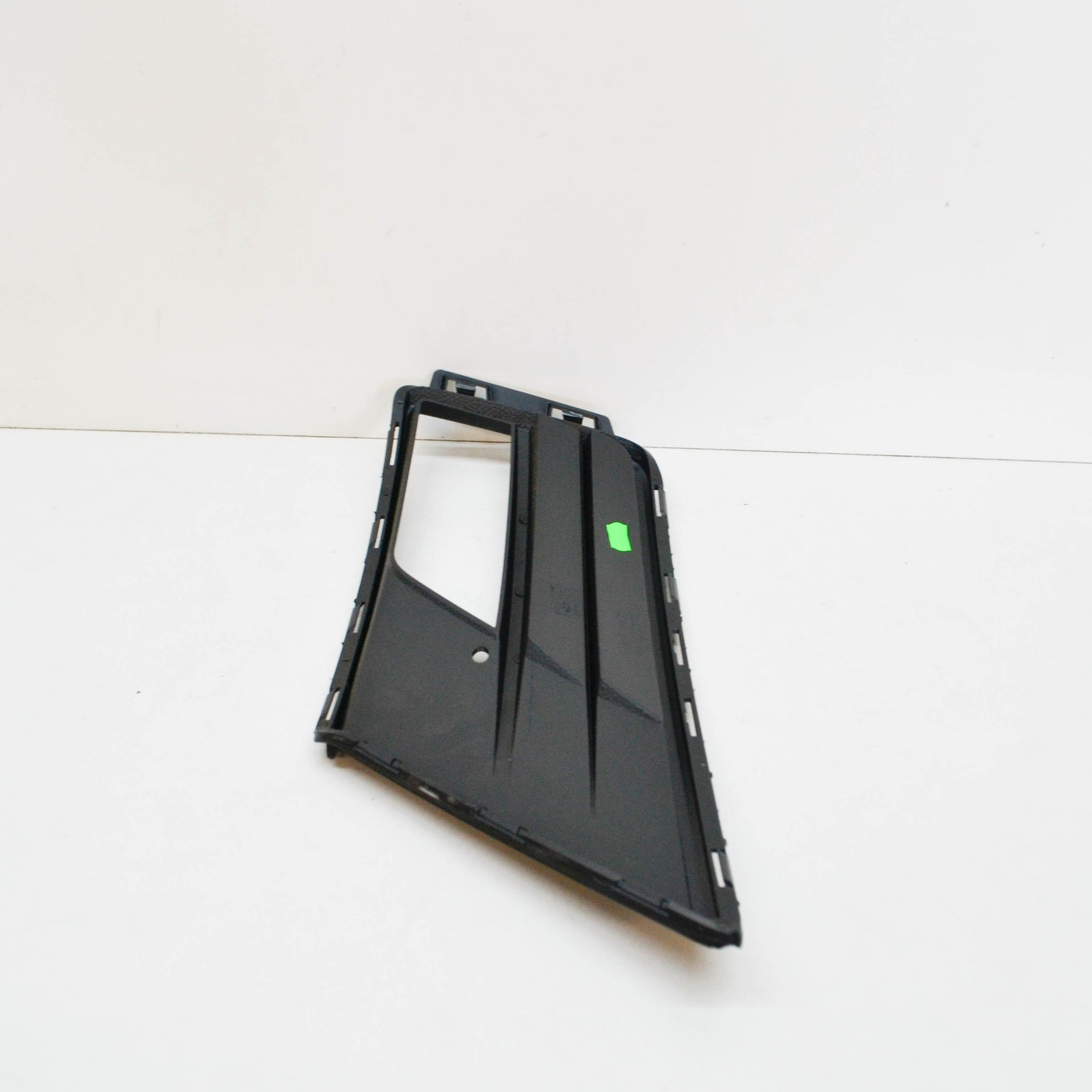 NEW VOLKSWAGEN CADDY 2K FRONT LEFT LOWER FOG LIGHT GRILLE 2K5853665F9B9 ORIGINAL