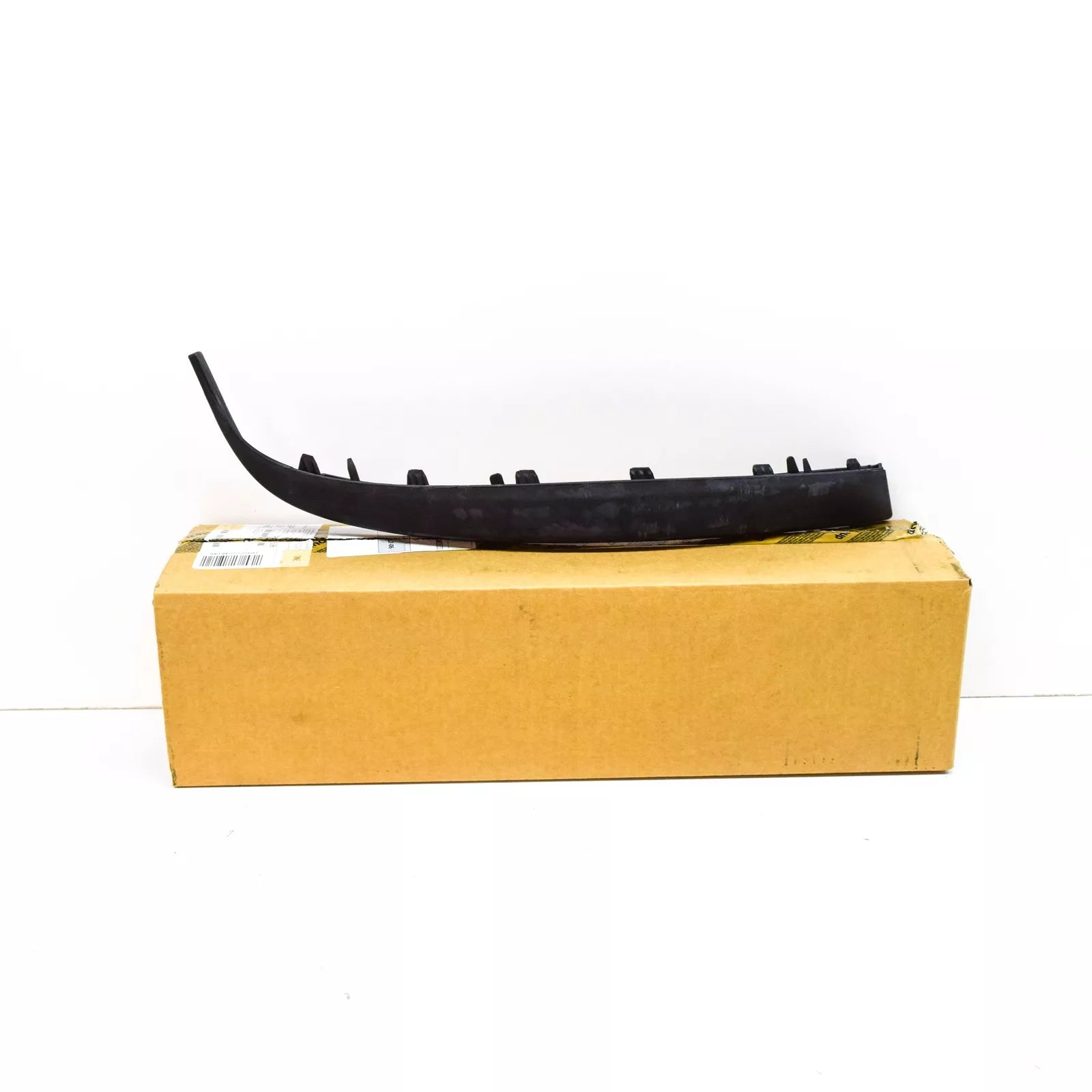 NEW BMW X5 E53 REAR RIGHT SUPPORT BUMPER TRIM 51127148518 ORIGINAL