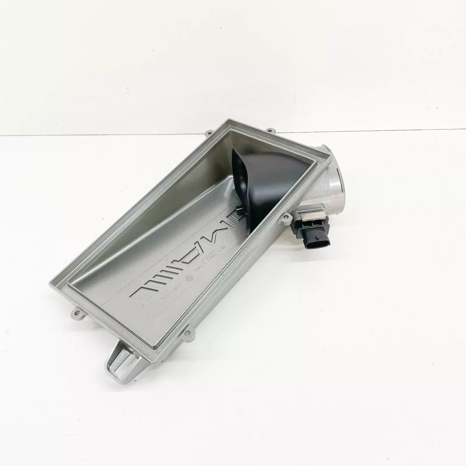 NEW MB ML W164 AMG LEFT AIR BOX COVER A1560940306