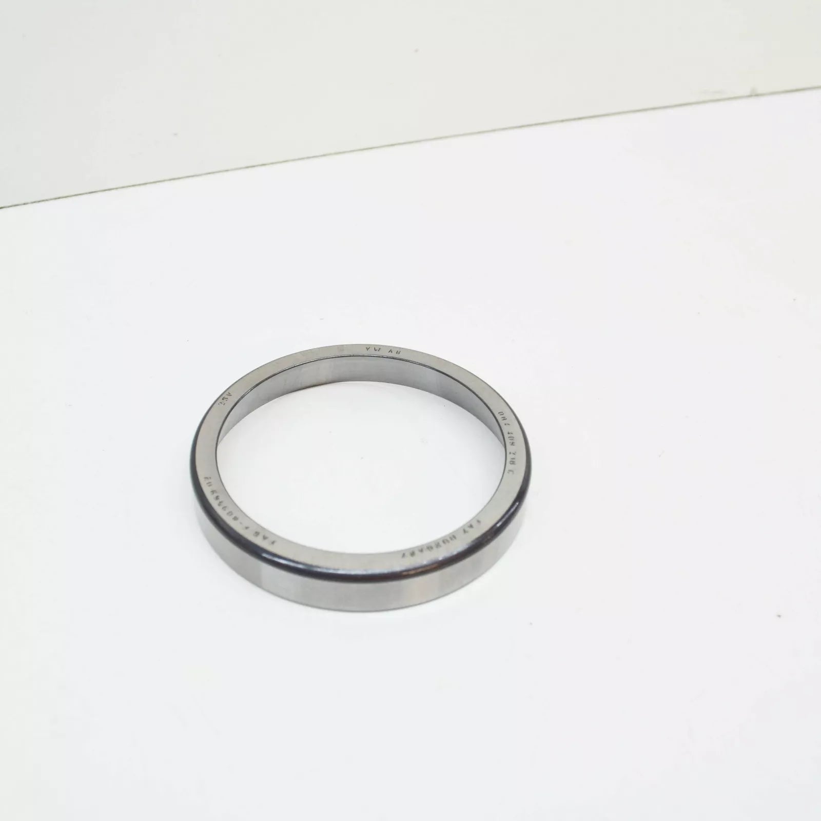 NEW AUDI A4 B8 FRONT DIFFERENTIAL RIGHT TAPERED BEARING 0B4409218C