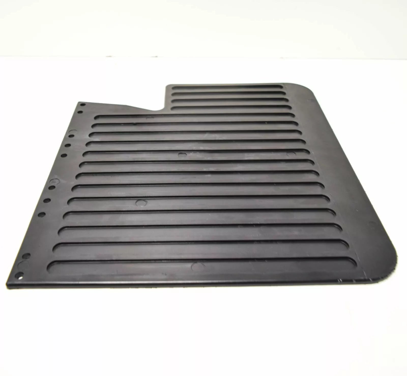 NEW MERCEDES-BENZ G-CLASS W463 REAR RIGHT MUDGUARD APRON A4608891005