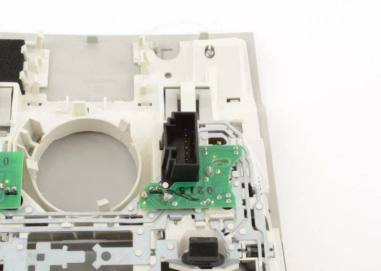 NEW VOLKSWAGEN BEETLE A5 FRONT INTERIOR AND READING LIGHT 1K0947105BAWRC