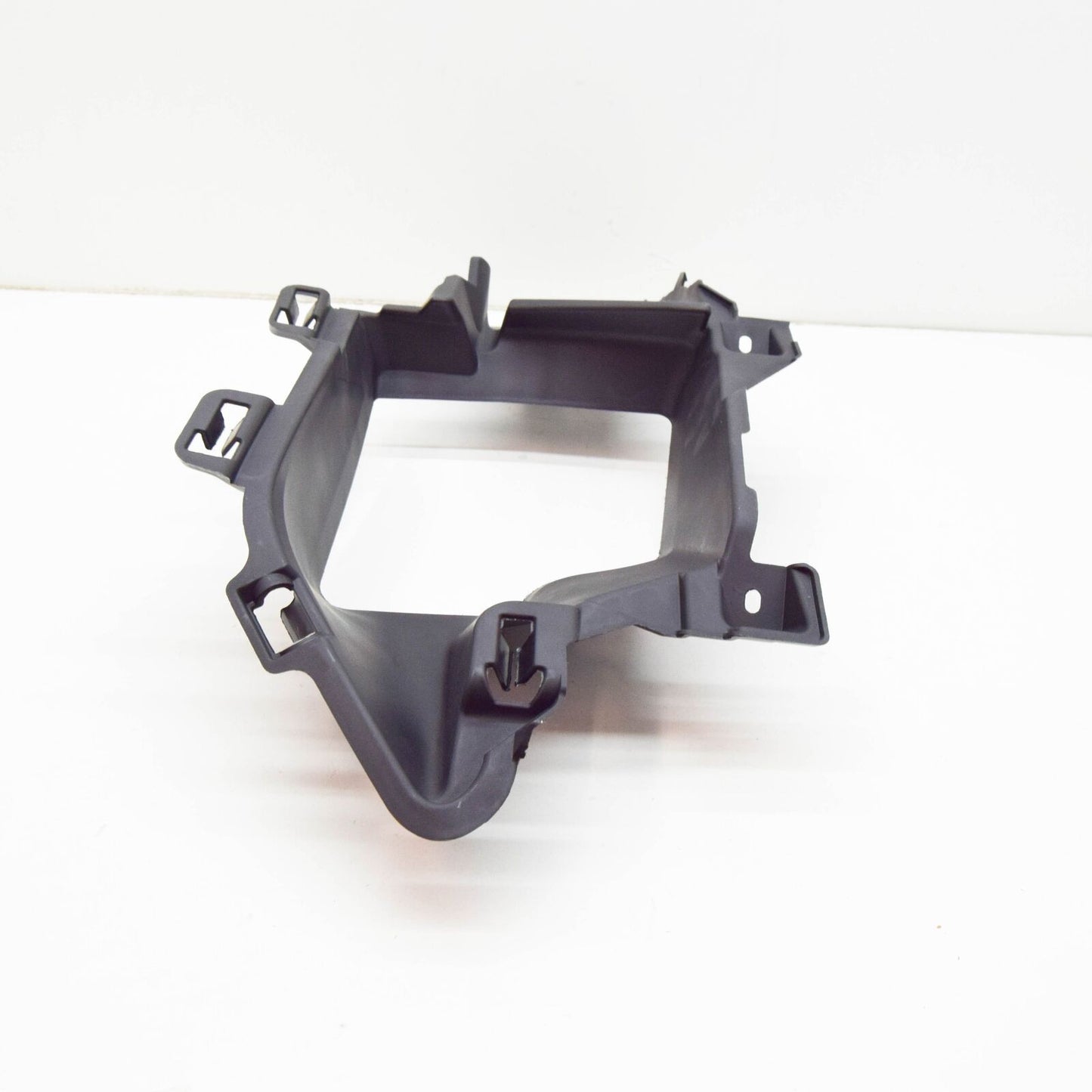 NEW VOLKSWAGEN GOLF MK7 R FRONT RIGHT CLOSING ELEMENT 5G0853950M9B9 ORIGINAL