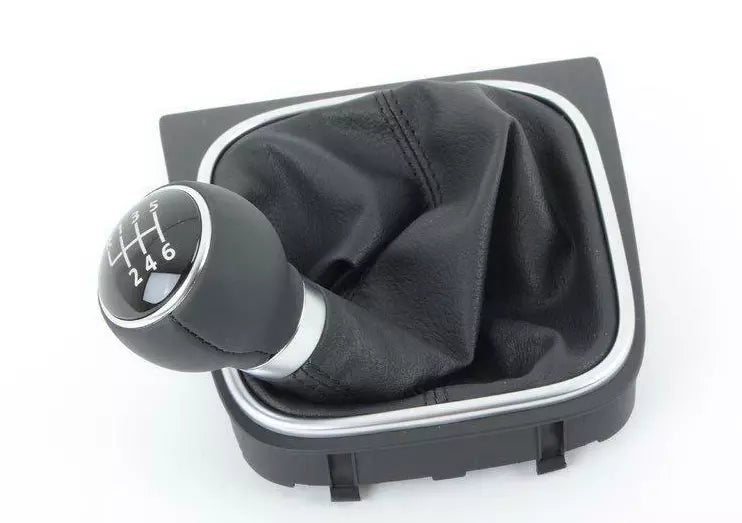 NEW VOLKSWAGEN JETTA A5 MANUAL GEAR SHIFT KNOB WITH BOOT 5K0711113EUZD ORIGINAL