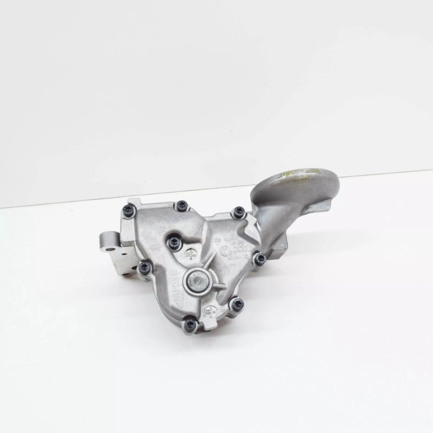 NEW AUDI A4 B7 OIL PUMP 06E115105G ORIGINAL