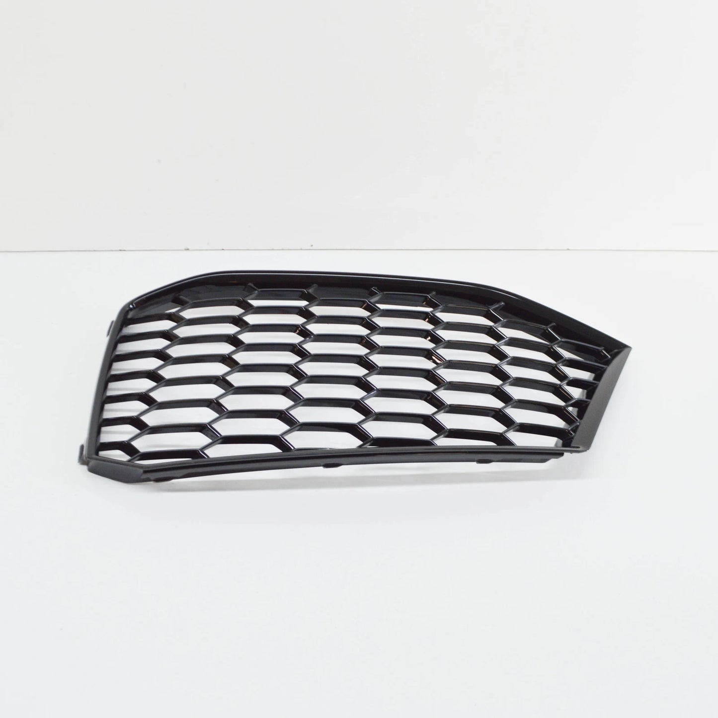 NEW AUDI TT ROADSTER FV FRONT LEFT AIR GUIDE GRILLE 8S0807681JT94 ORIGINAL