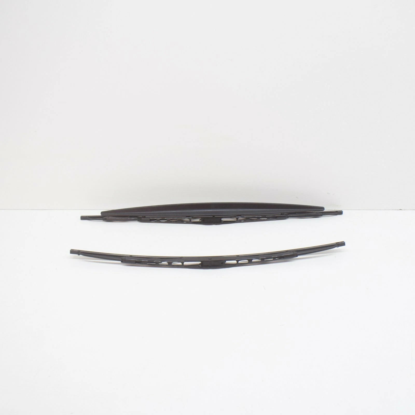 NEW VW BORA 1J6 FRONT WINDSCREEN WIPER BLADES 1J0998003