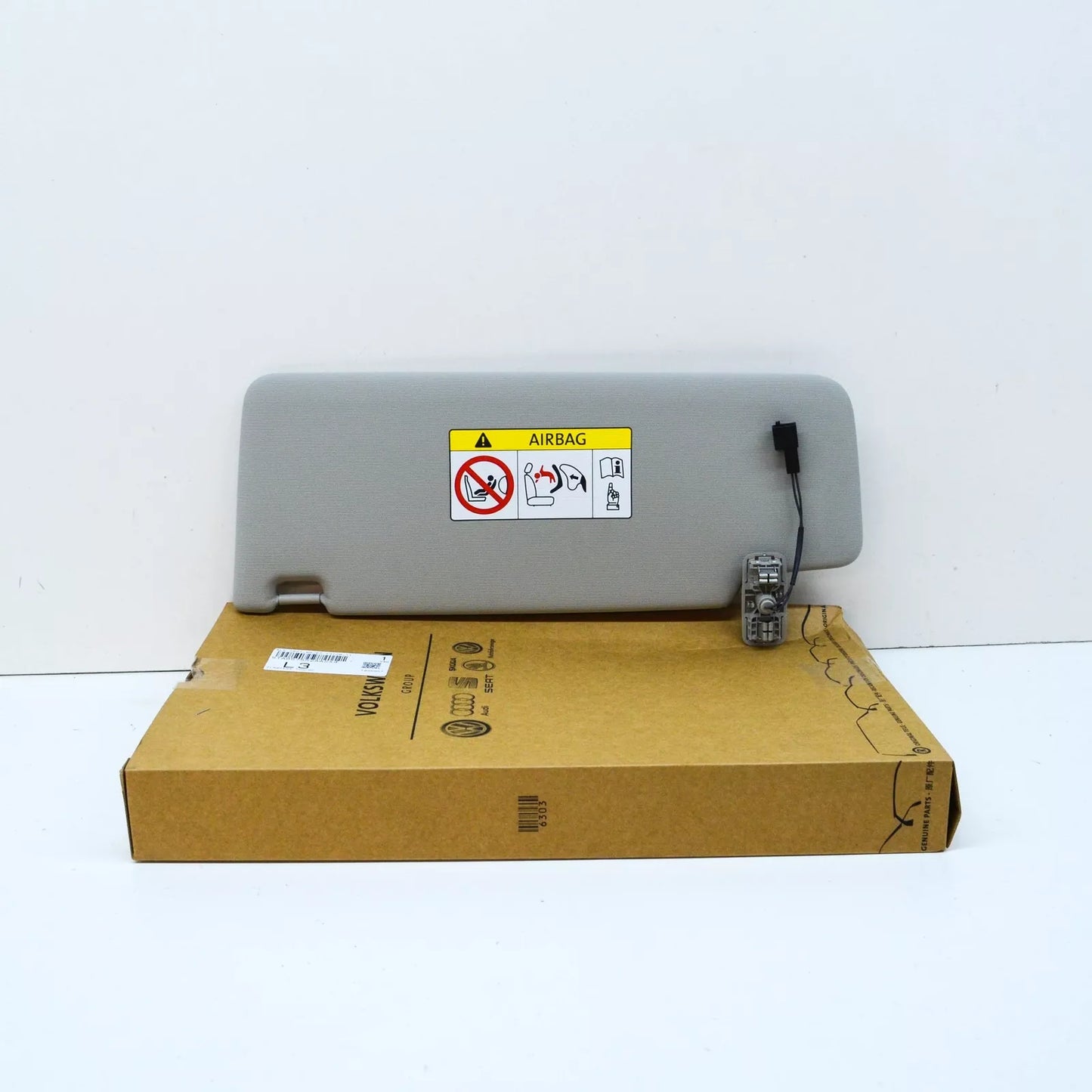 NEW VW TIGUAN AD FRONT RIGHT SUN VISOR STORM GREY LHD 5TA857552AASX4 ORIGINAL