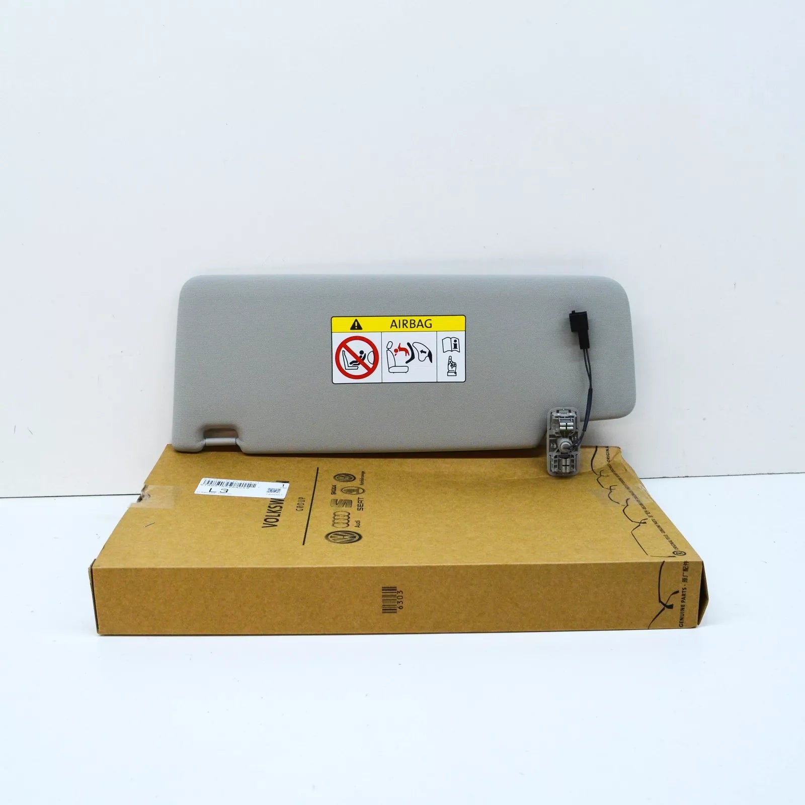 NEW VW TIGUAN AD FRONT RIGHT SUN VISOR STORM GREY LHD 5TA857552AASX4 ORIGINAL