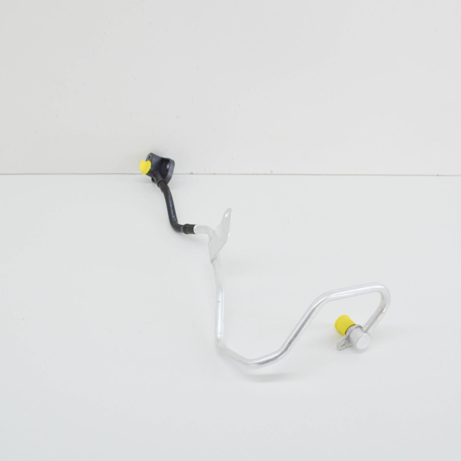 new mb cls c218 turbo return left coolant line a2782001300 original