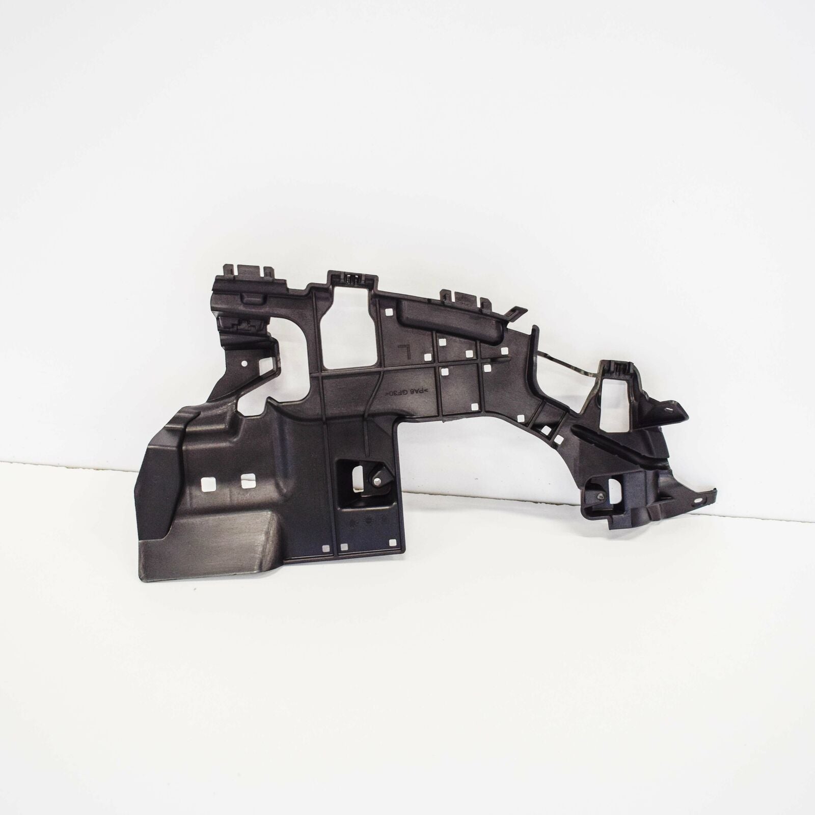 NEW MERCEDES-BENZ C-CLASS W205 REAR LEFT BUMPER BRACKET A2058855114 ORIGINAL