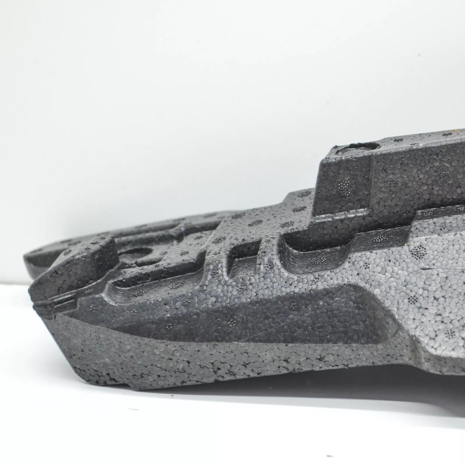 NEW MB C W205 FRONT BUMPER CENTRAL IMPACT ABSORBER A2058850637 ORIGINAL