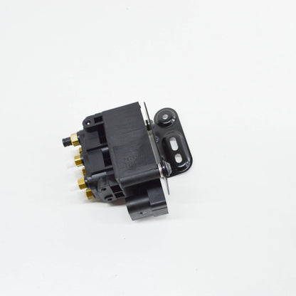 NEW MERCEDES-BENZ E W212 SUSPENSION VALVE BLOCK A2123200658 ORIGINAL