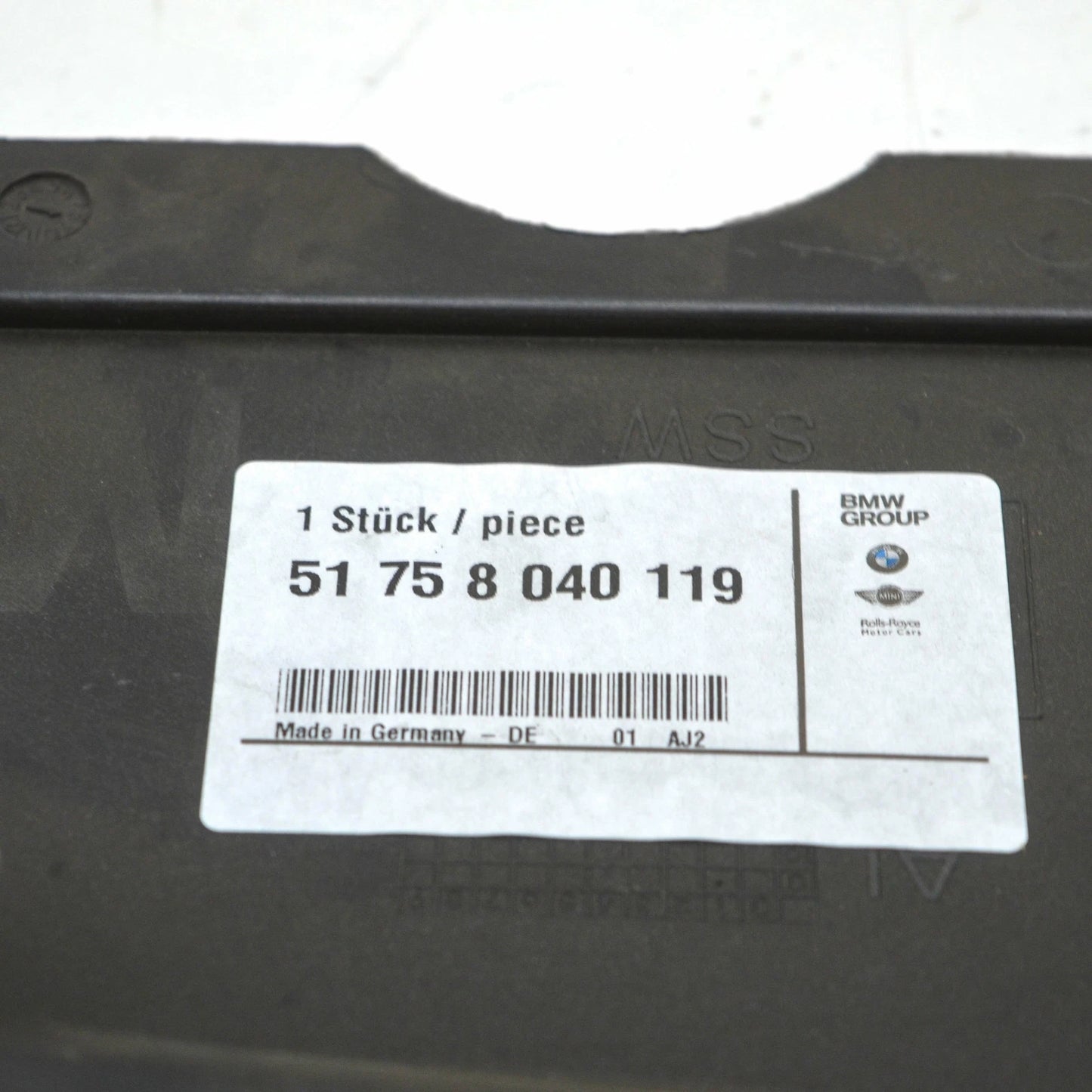 NEW BMW 5 E60 M5 ENGINE SPLASH SHIELD RIGHT COVER 51758040119 ORIGINAL