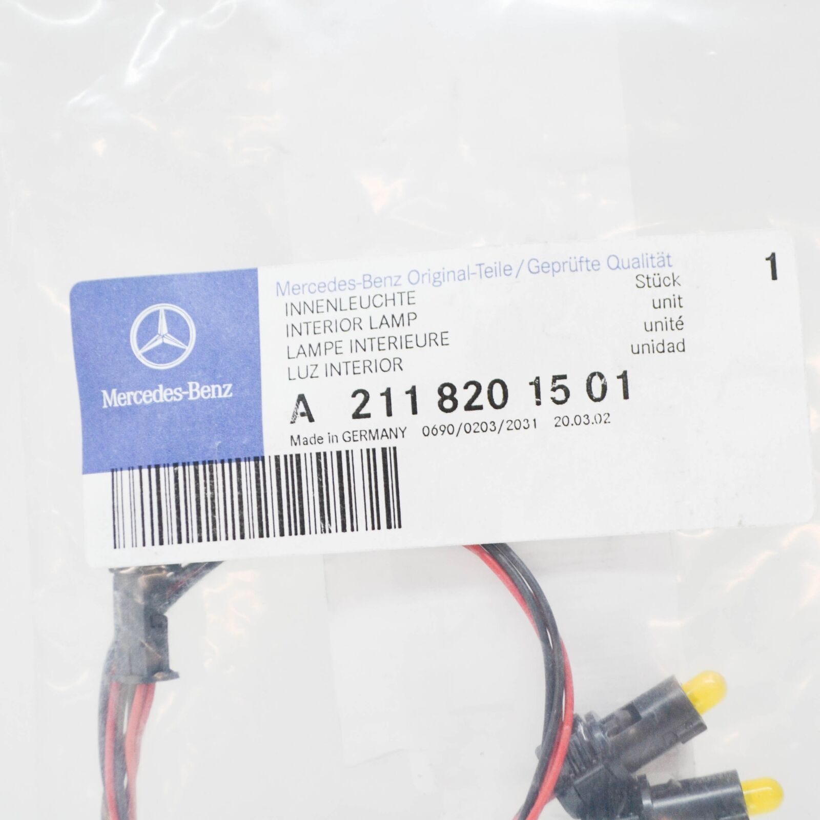 NEW MB E W211 CENTRE CONSOLE STOWAGE COMPARTMENT LAMP LIGHT A2118201501 ORIGINAL