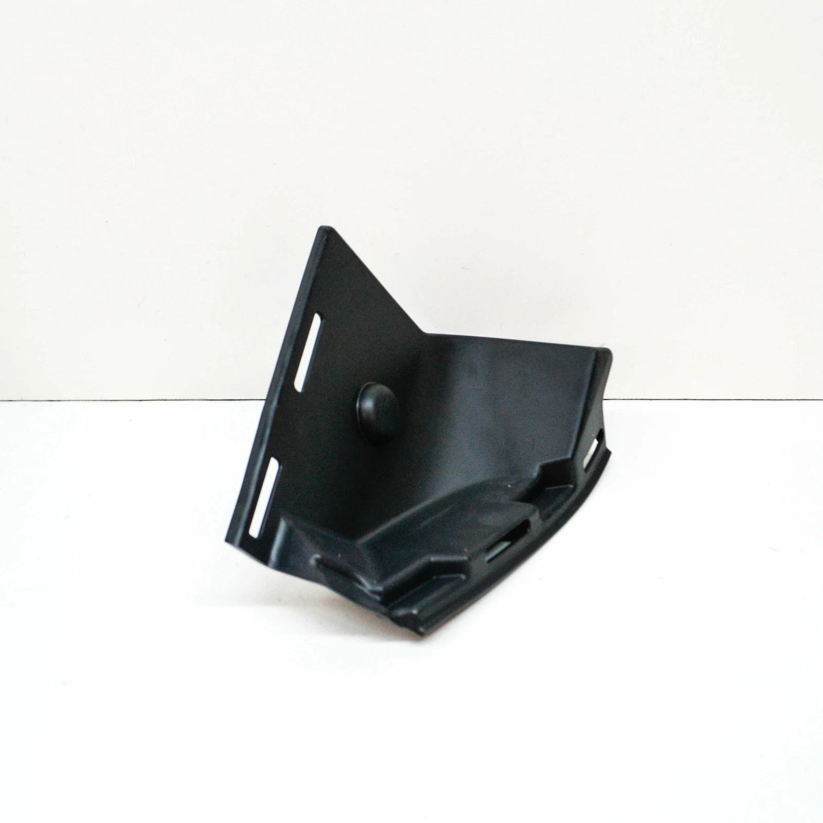 NEW MB GLC COUPE C253 AMG FRONT BUMPER LEFT AIR DUCT SEGMENT A2538853304