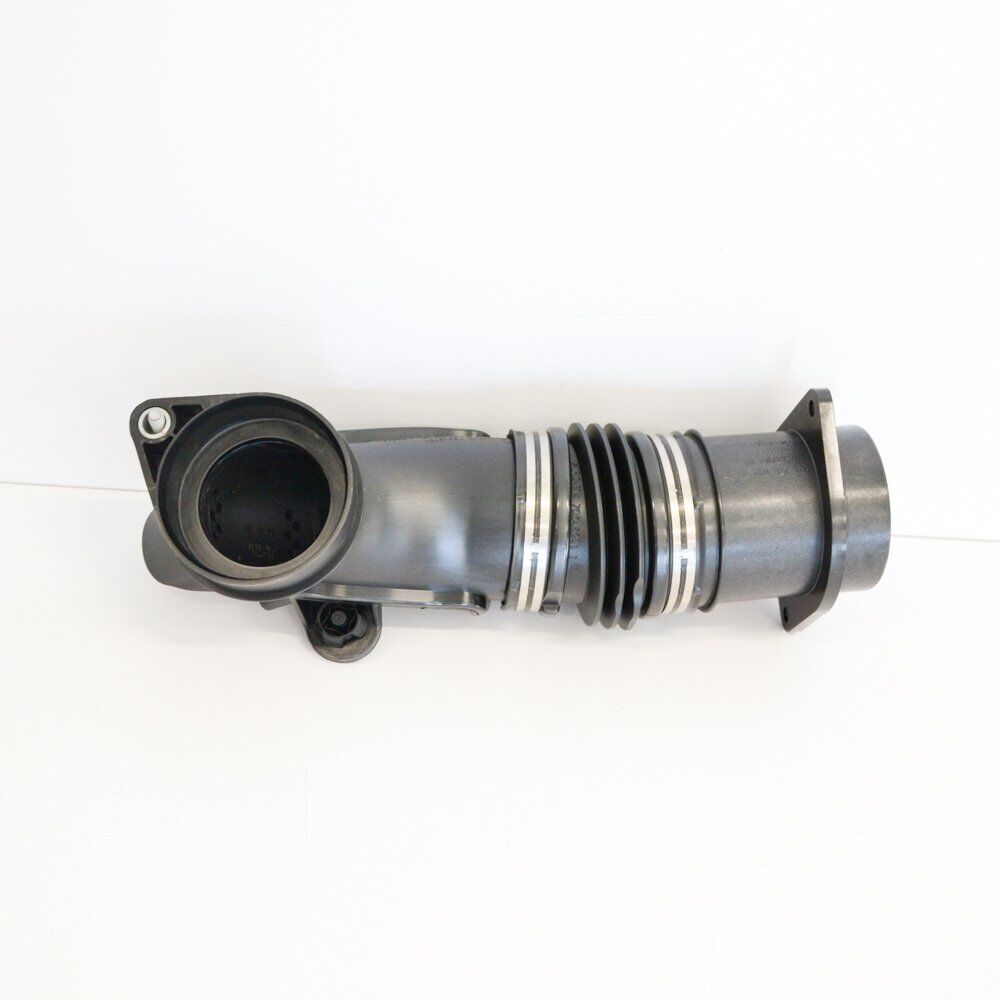NEW MB C-CLASS AMG 3.0 PETROL 270KW W205 AIR INLET HOSE LEFT A2760902137