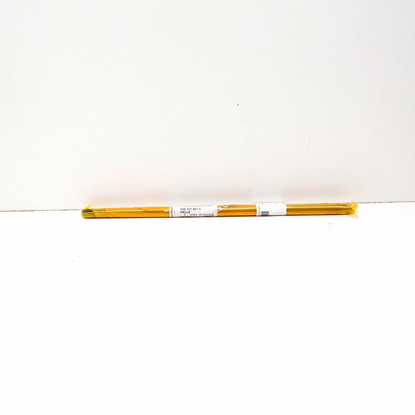 NEW AUDI A3 8P GEARBOX OIL PUMP SHAFT 02E323561C ORIGINAL