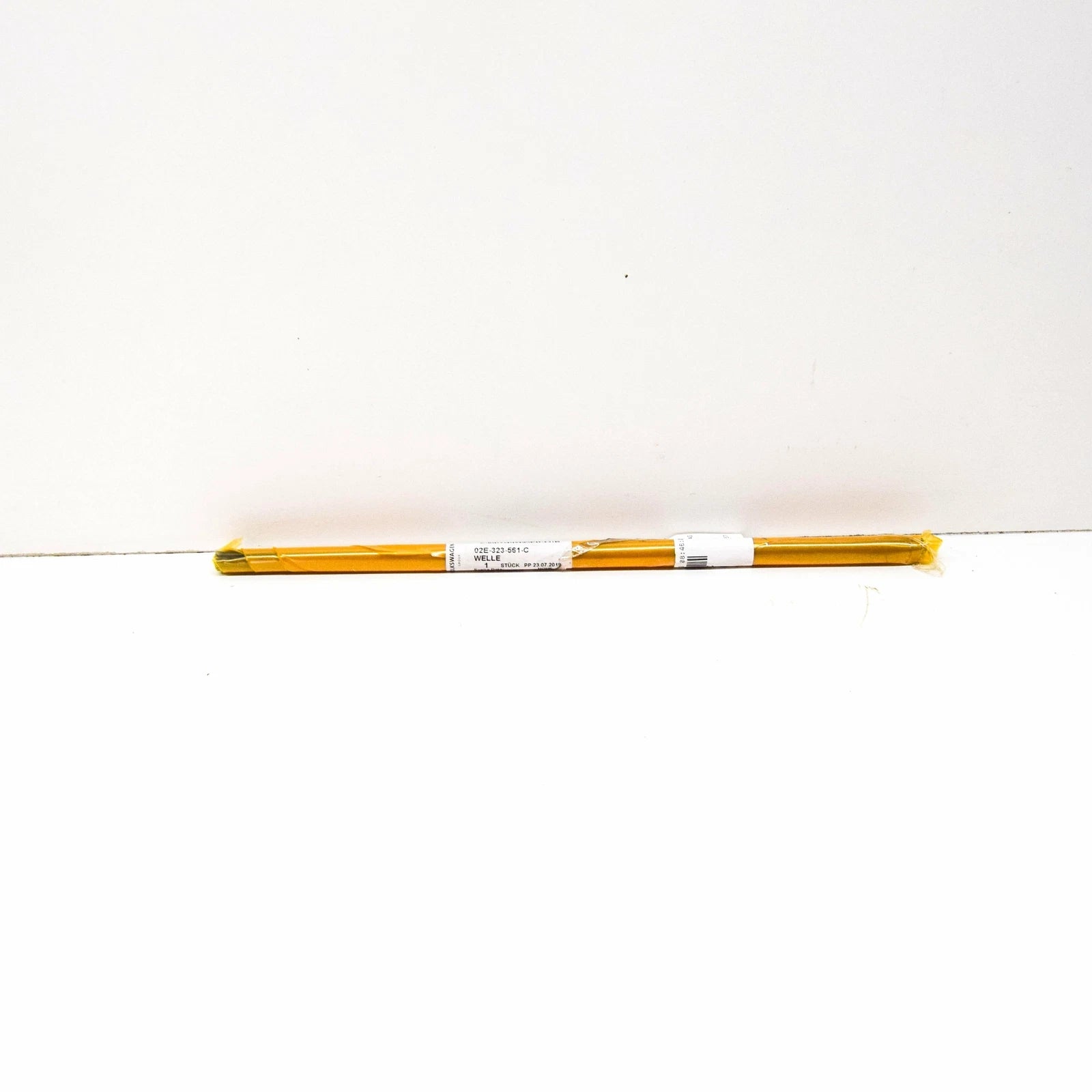 NEW AUDI A3 8P GEARBOX OIL PUMP SHAFT 02E323561C ORIGINAL