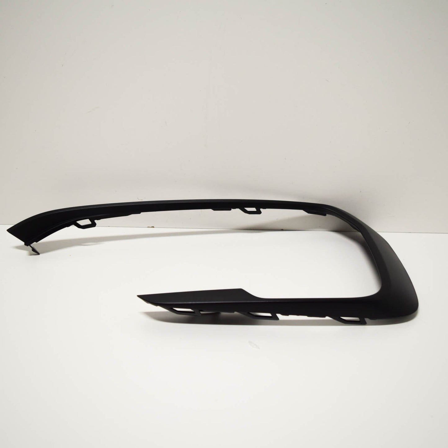 NEW VOLKSWAGEN GOLF MK7 FRONT BUMPER RIGHT GRILLE TRIM 5GE853666C9B9 ORIGINAL