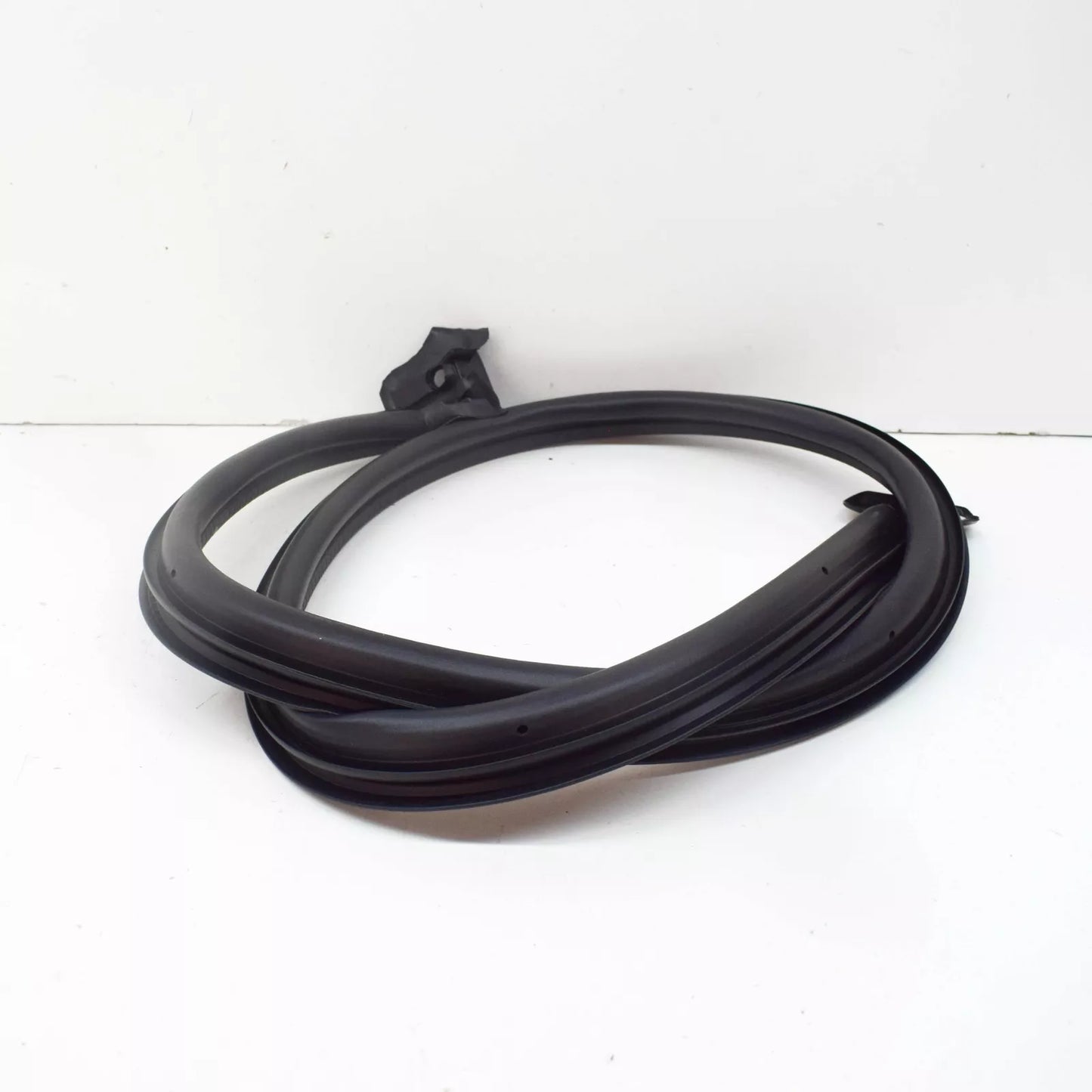 NEW MERCEDES-BENZ SPRINTER W907 REAR LEFT DOOR RUBBER SEAL A9077820100