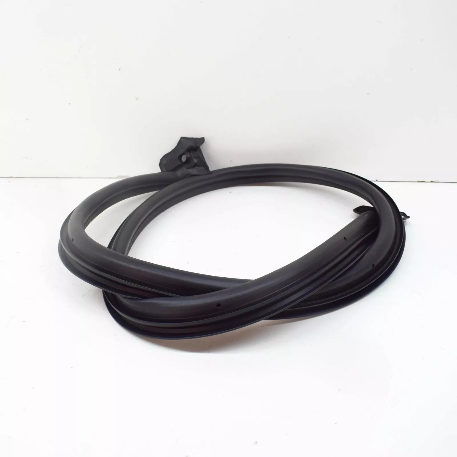 NEW MERCEDES-BENZ SPRINTER W907 REAR LEFT DOOR RUBBER SEAL A9077820100