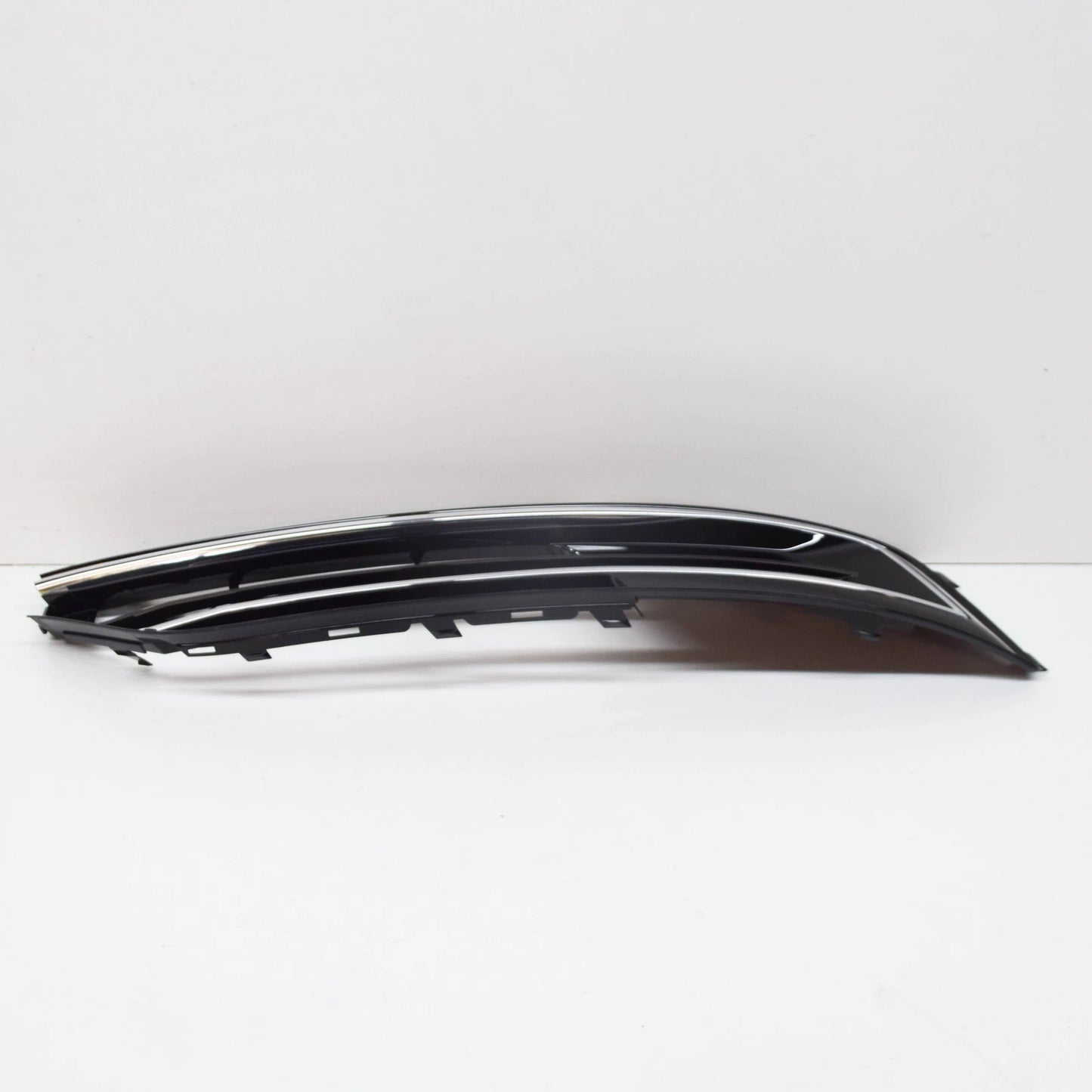 NEW AUDI A8 D4 FRONT RIGHT LIGHT FOG GRILLE 4H0807680RT94 2014 ORIGINAL