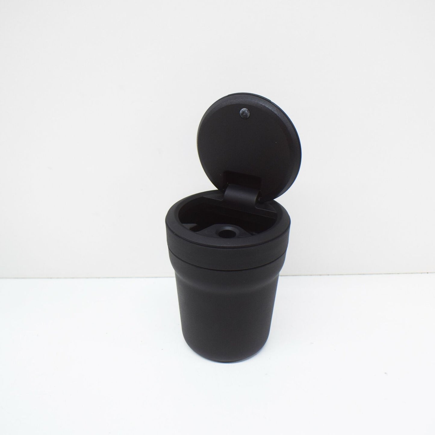 NEW MB A W176 CENTRE CONSOLE CUP HOLDER ASHTRAY INSERT A1778108103 ORIGINAL