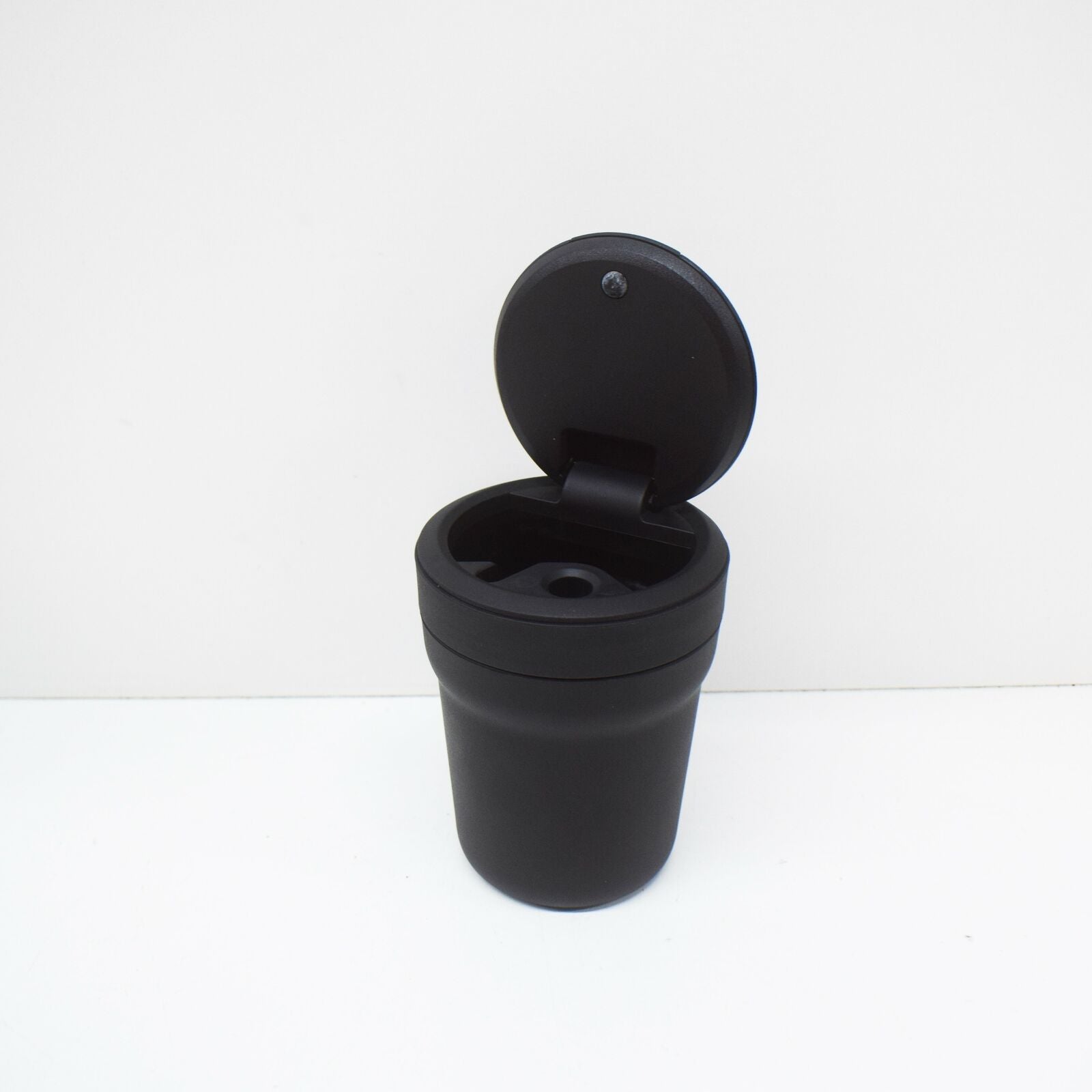 NEW MB A W176 CENTRE CONSOLE CUP HOLDER ASHTRAY INSERT A1778108103 ORIGINAL