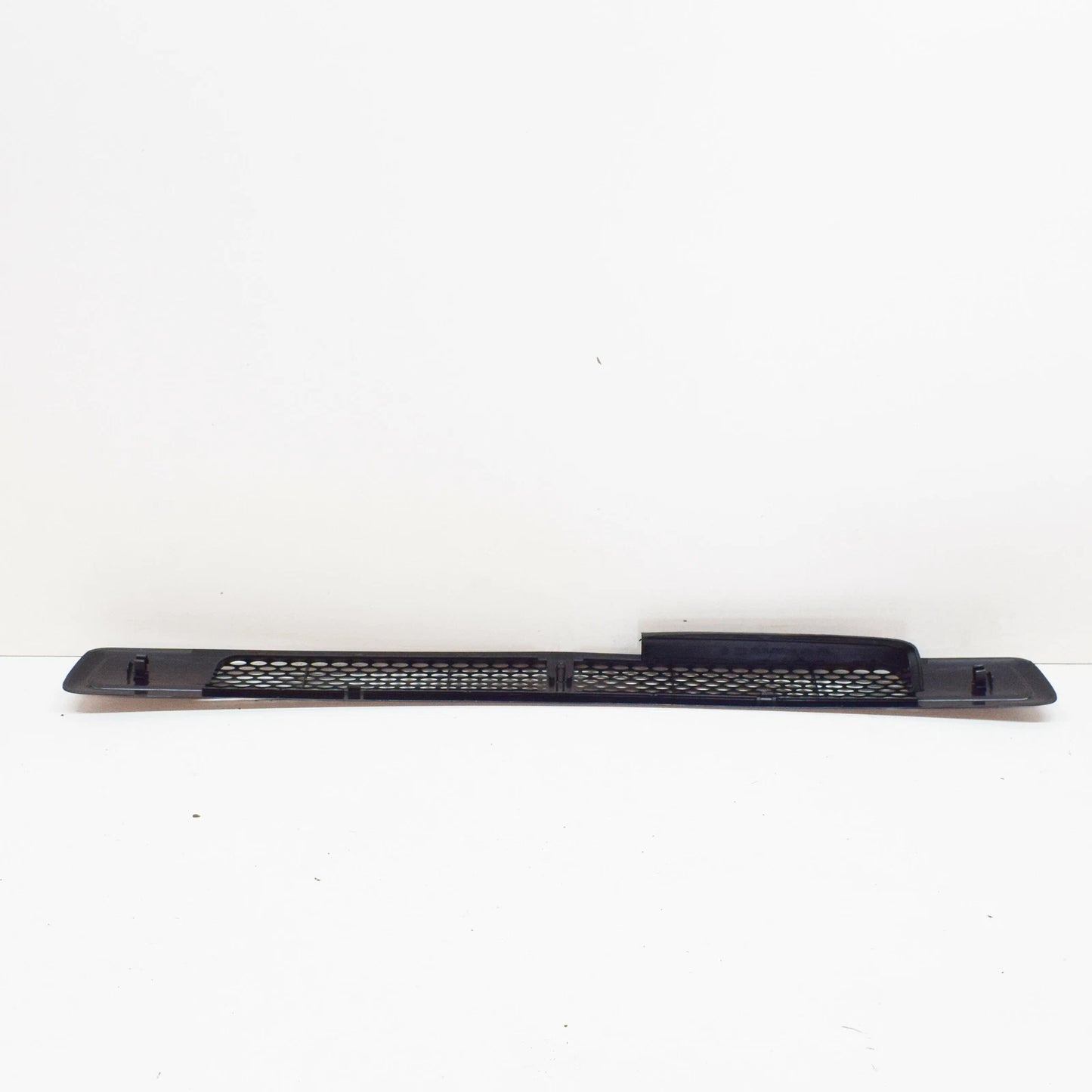 NEW MERCEDES-BENZ SPRINTER 903 ENGINE HOOD GRILLE RHD A9018300818