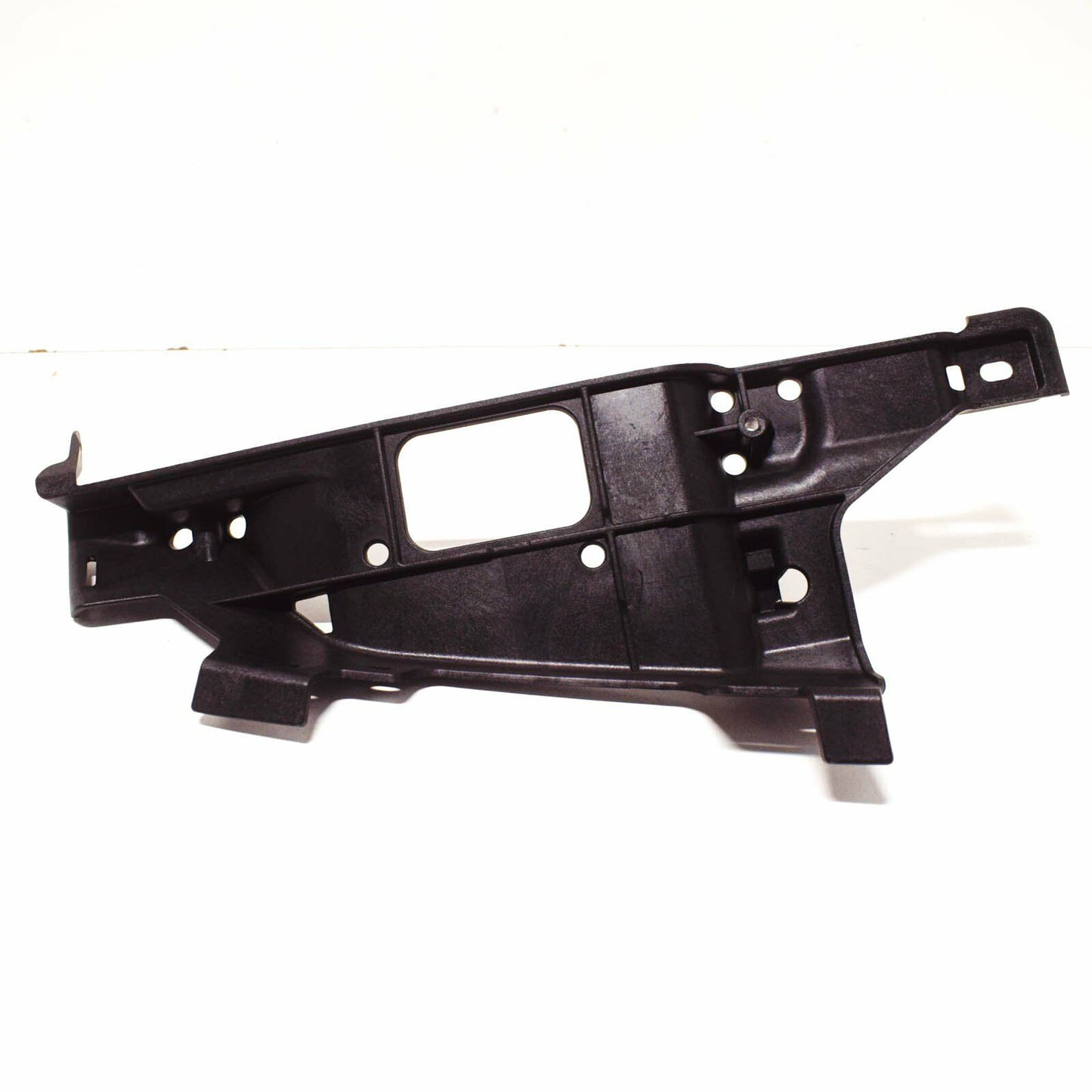 NEW MB CLS C218 REAR BUMPER TAIL PIPE LEFT BRACKET A2188851914 ORIGINAL