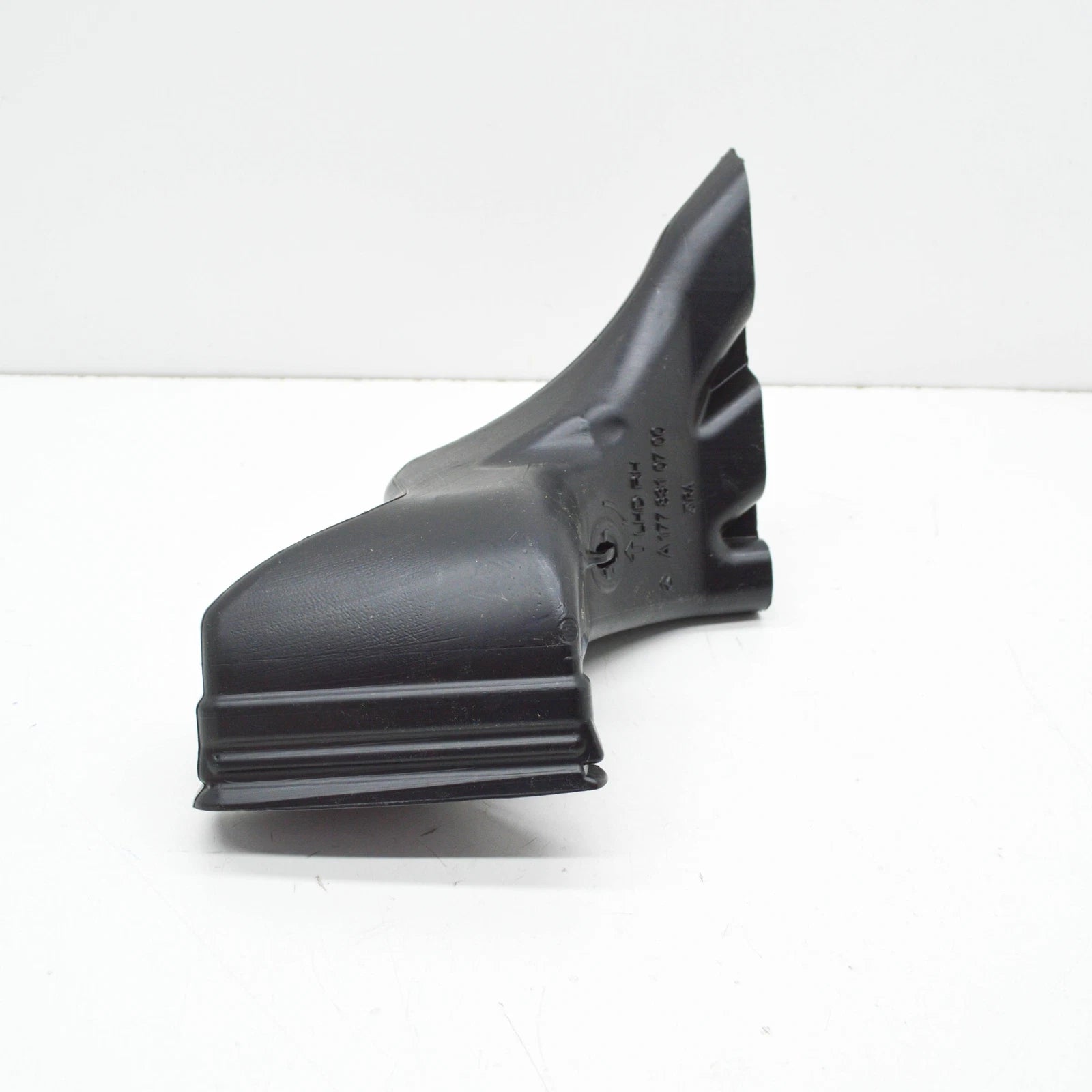 NEW MB A W177 RIGHT INTERIOR NVENTILATION AIR DUCT A1778310700 ORIGINAL