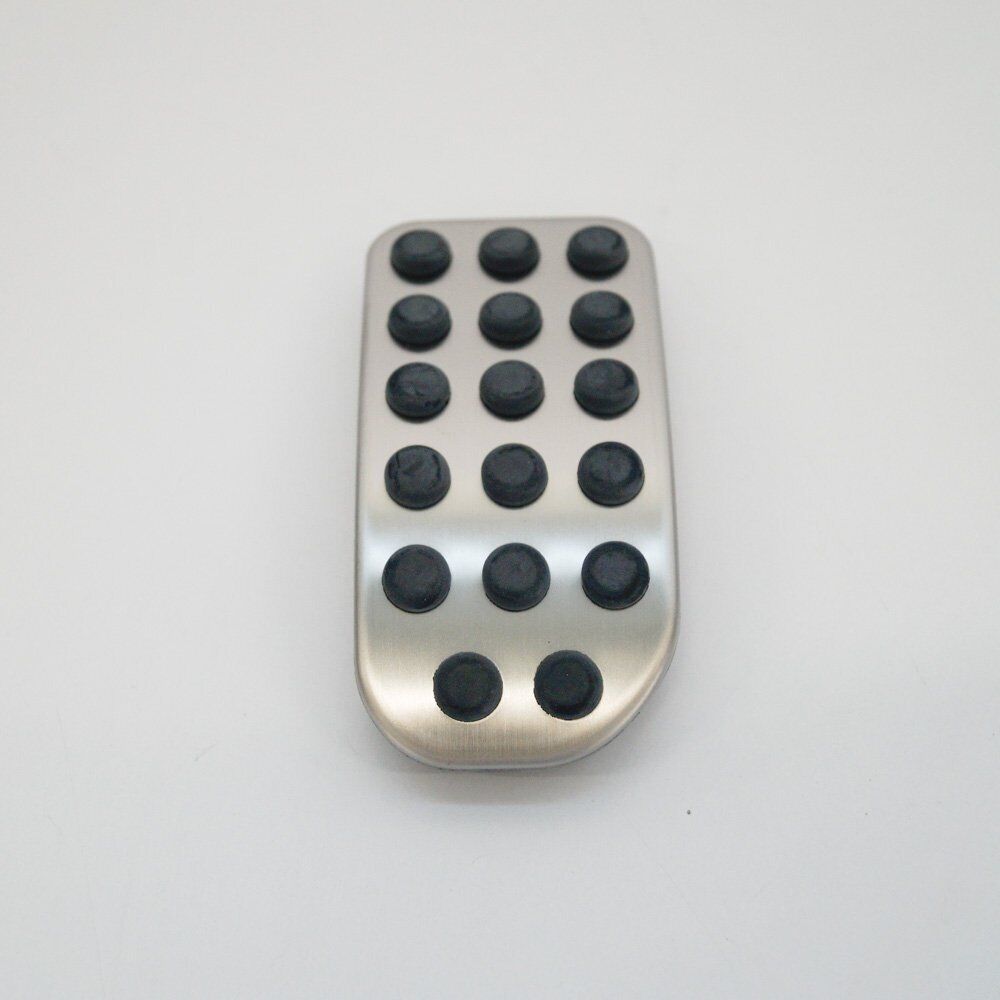 NEW MERCEDES-BENZ VIANO W639 ACCELERATOR PEDAL RUBBER TRIM A6393000082 ORIGINAL