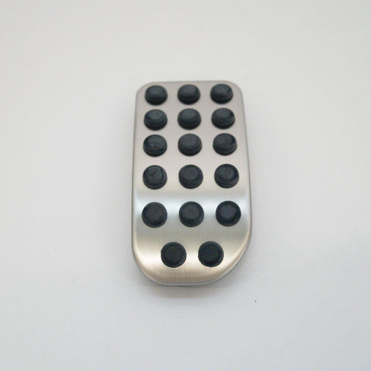 NEW MERCEDES-BENZ VIANO W639 ACCELERATOR PEDAL RUBBER TRIM A6393000082 ORIGINAL