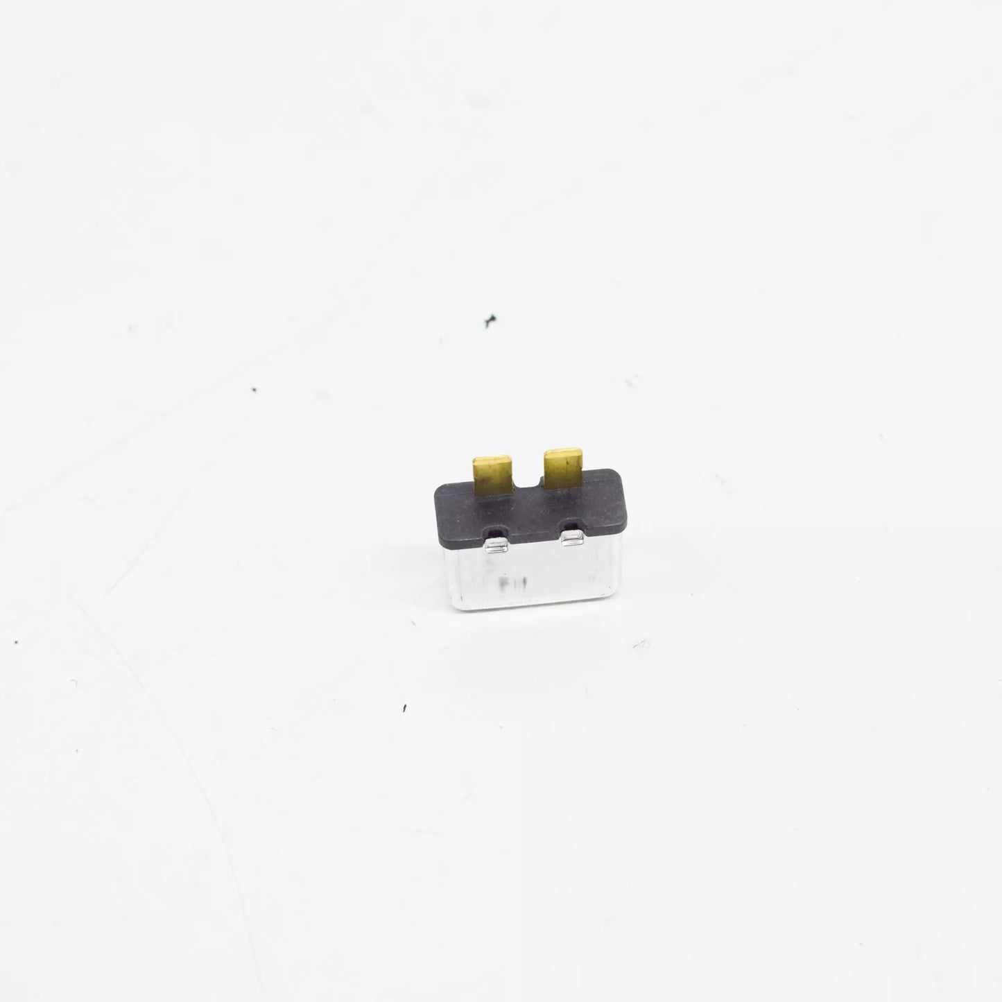 NEW AUDI A8 D3 THERMAL FUSE 30A 443937105A ORIGINAL