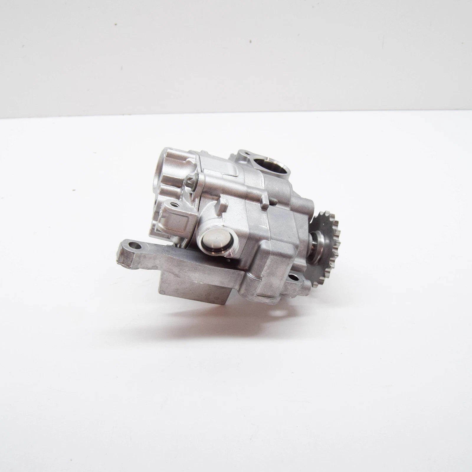 NEW MERCEDES-BENZ E W212 GEARBOX OIL PUMP A6421801600 ORIGINAL