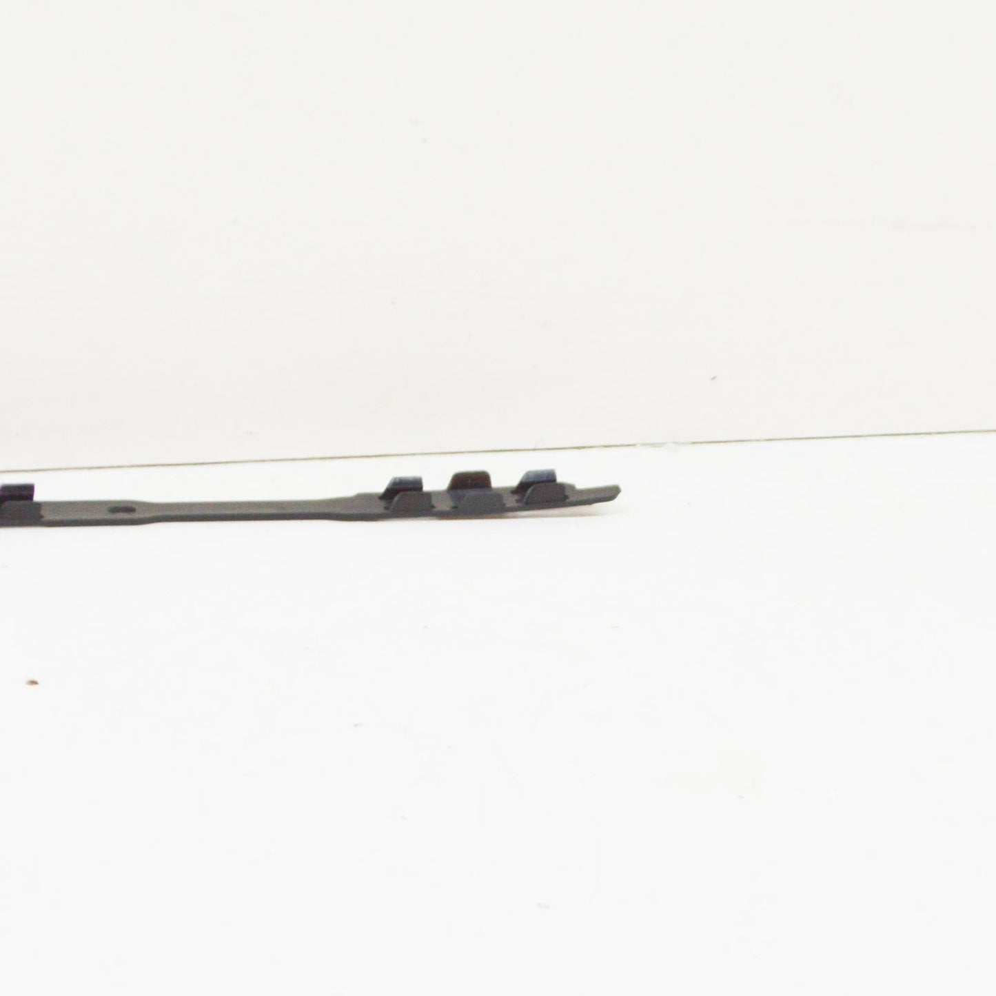 NEW BMW 4 COUPE F32 REAR RIGHT BUMPER STRIP STRIP MOUNT RAIL 51127358076