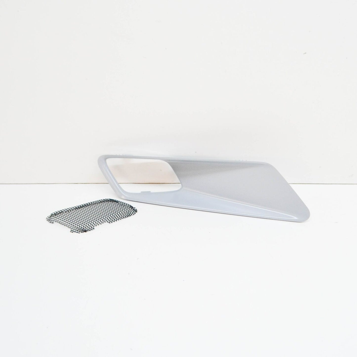 NEW MB C W204 AMG FRONT HOOD LEFT AIR INLET GRILLE A20475001449999 ORIGINAL