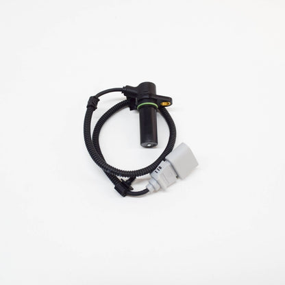 NEW VOLKSWAGEN BEETLE 9C1 CRANKSHAFT POSITION SENSOR 038957147F ORIGINAL