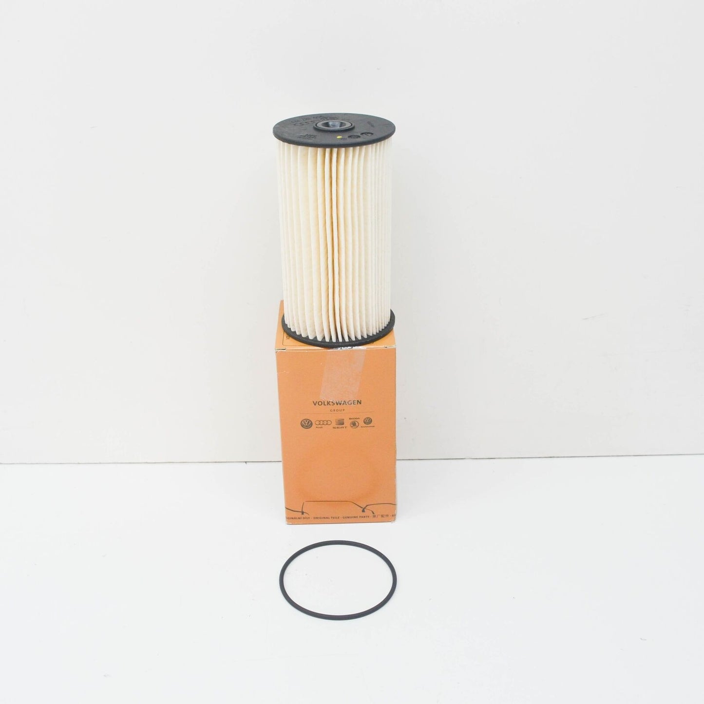 NEW AUDI TT 8J FILTER ELEMENT WITH GASKET 3C0127434 ORIGINAL