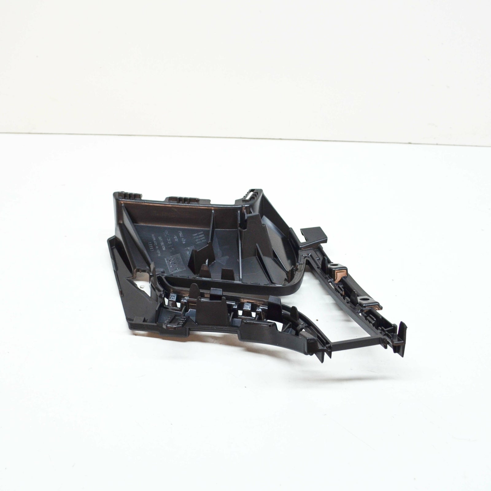 NEW AUDI A6 C8 FRONT BUMPER RIGHT LOWER GRILLE BRACKET 4K08076989B9 ORIGINAL