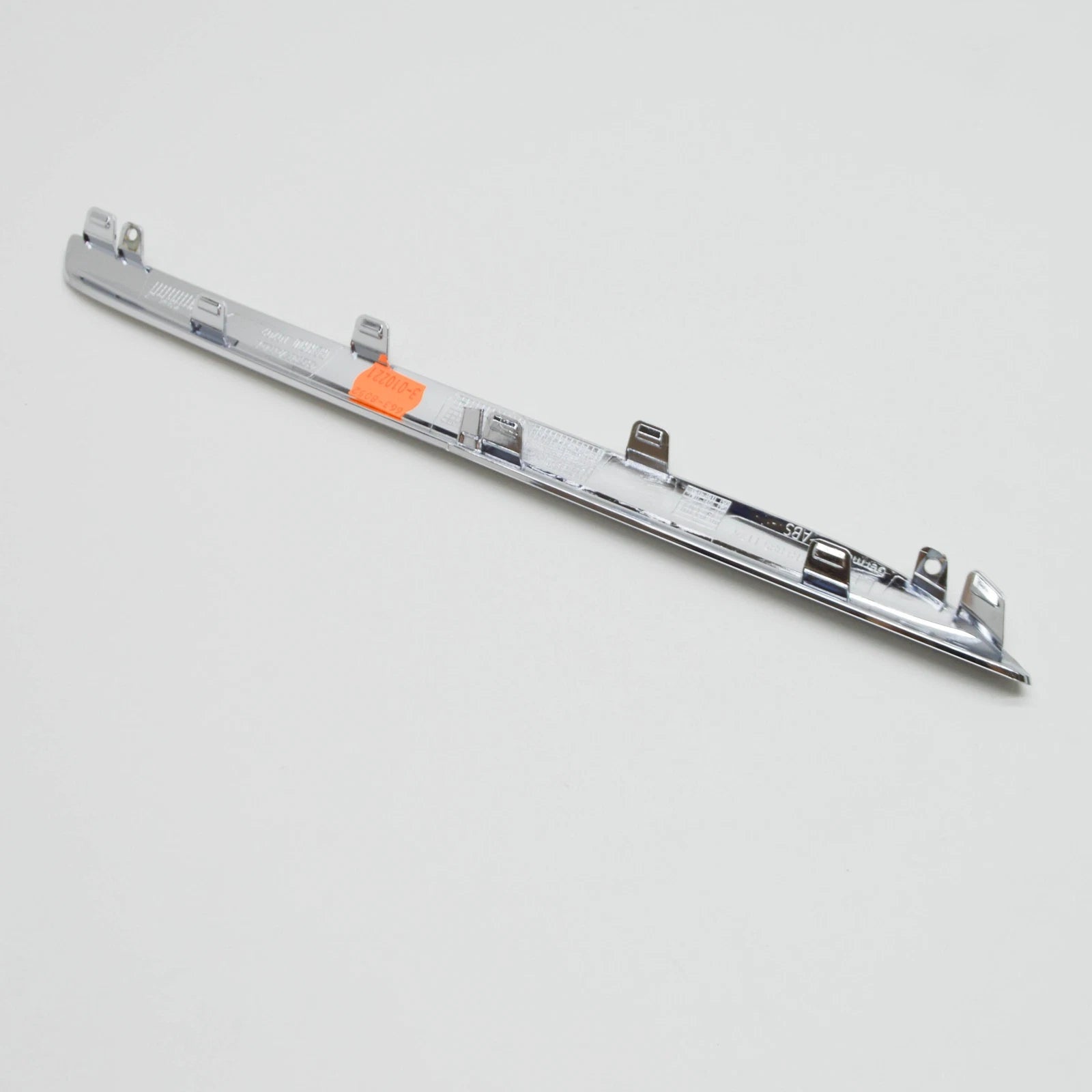 NEW MERCEDES-BENZ CLS C218 FRONT GRILLE LEFT MOLDING TRIM A2188851174 ORIGINAL