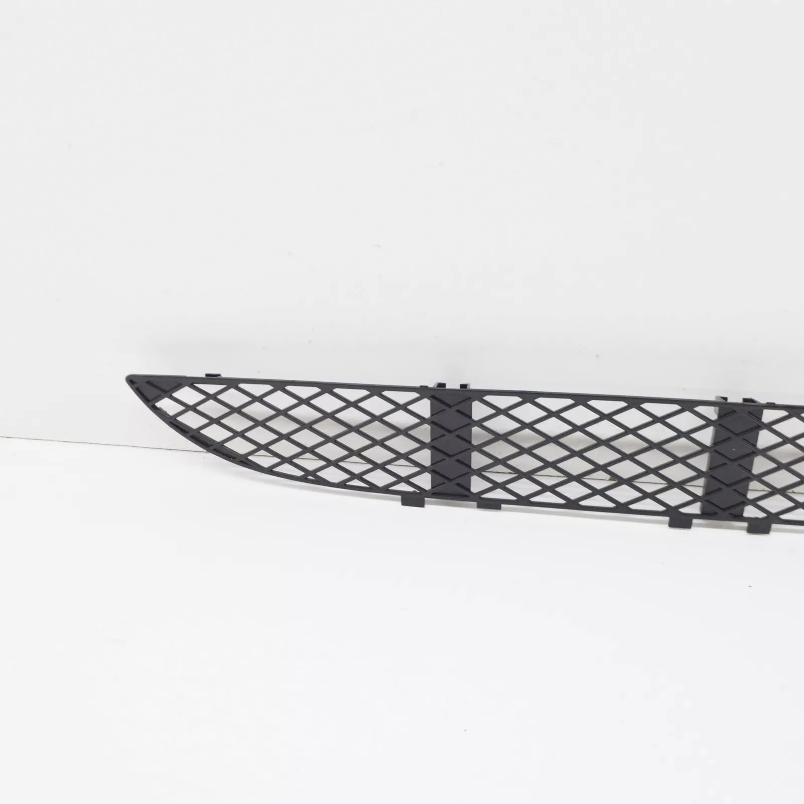 NEW MERCEDES-BENZ E W210 FRONT BUMPER LOWER GRILLE COVER A2108850053 ORIGINAL