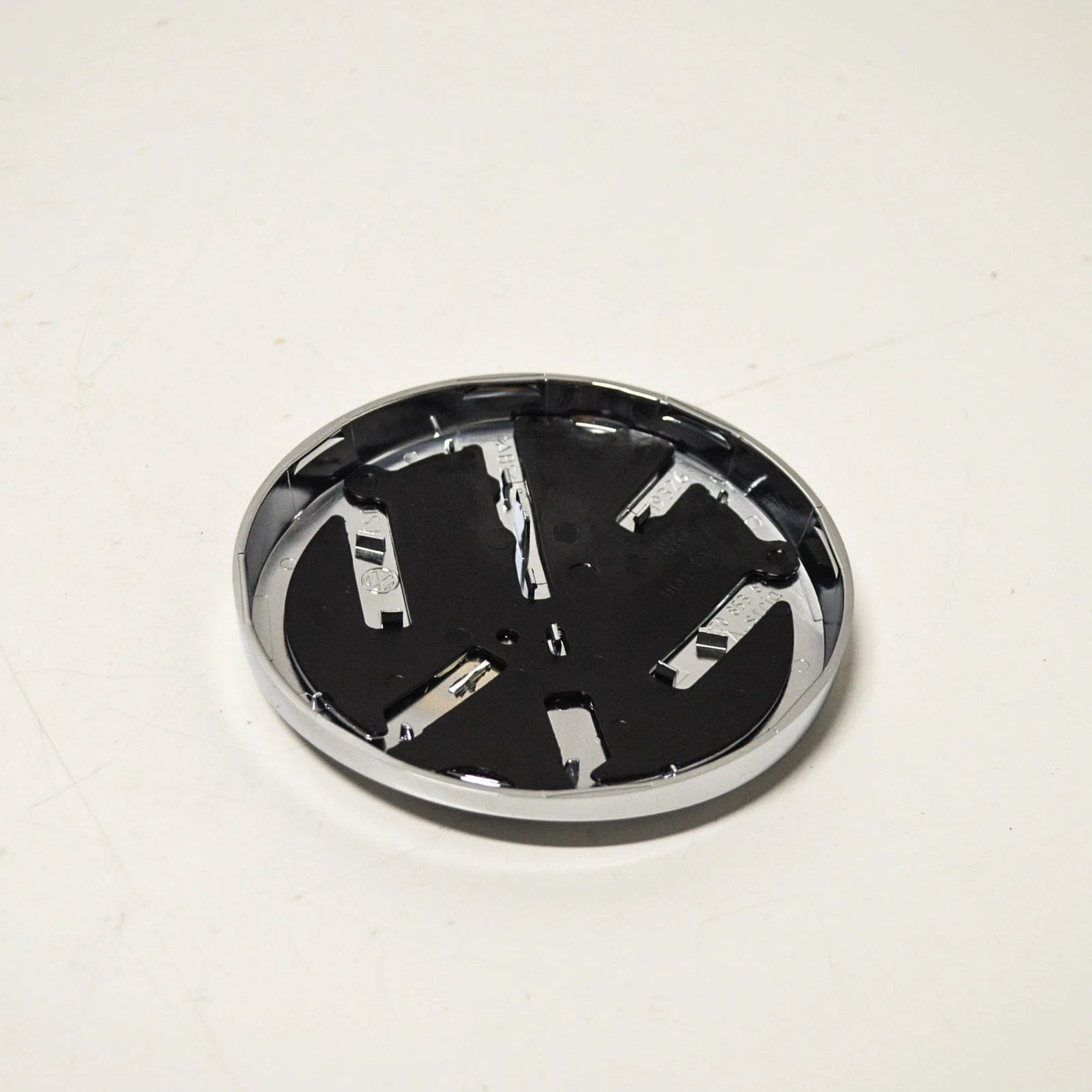 NEW VOLKSWAGEN GOLF MK7 TRUNK LID BADGE EMBLEM 5G0853617A 2015 ORIGINAL