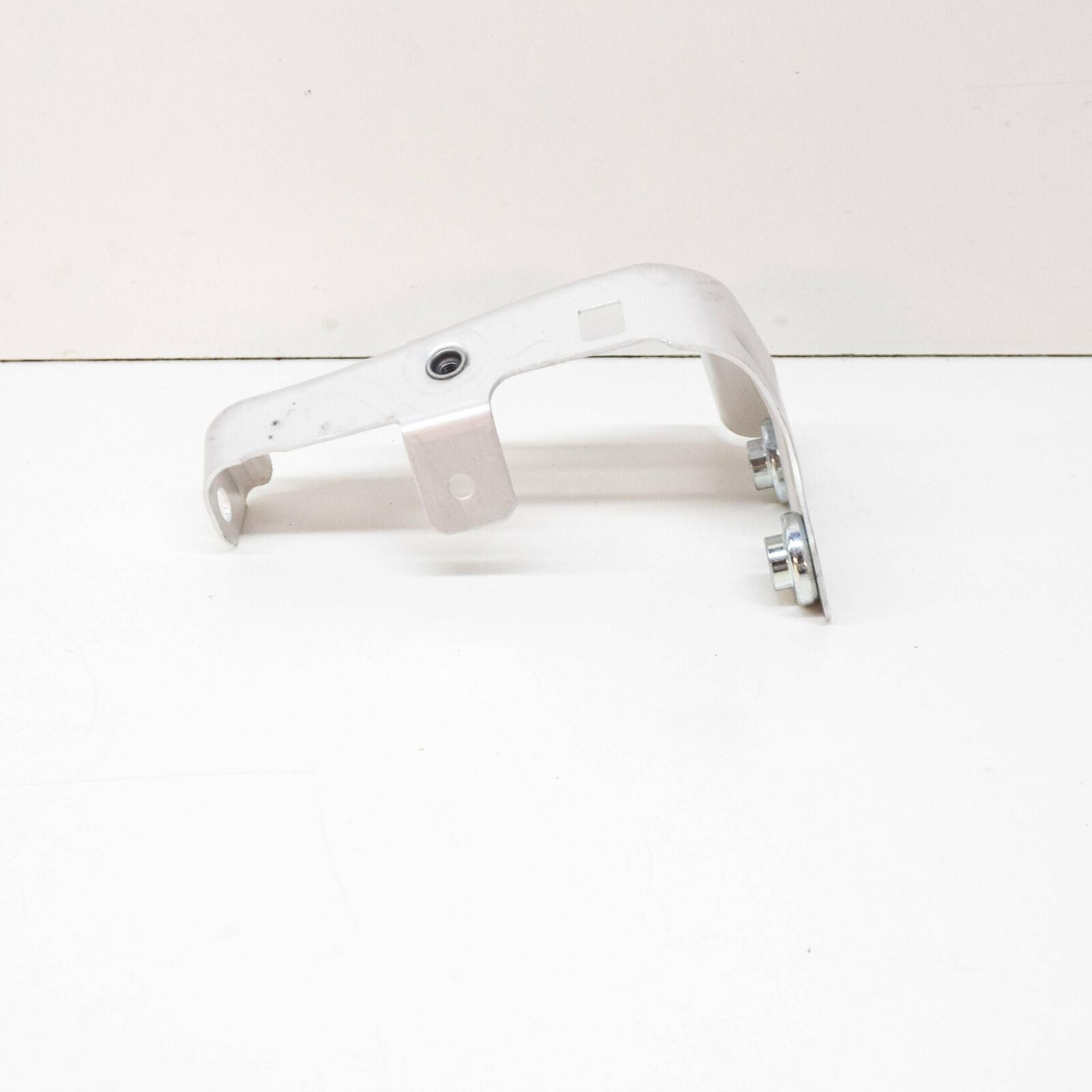 NEW MB SL R231 FRONT BUMPER RIGHT IMPACT BRACKET SUPPORT A2316201414 ORIGINAL