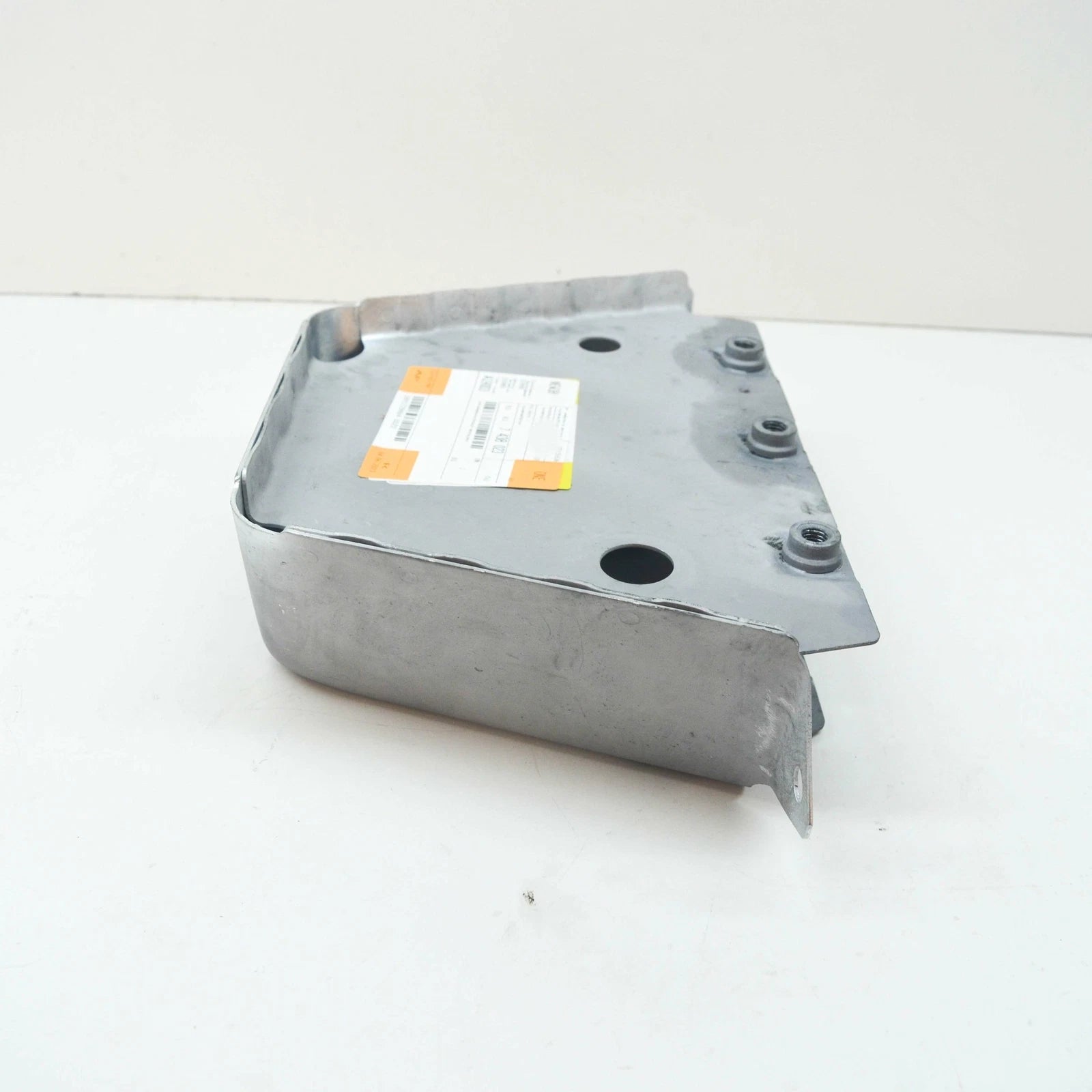 NEW BMW X5 G05 TRUNK TORQUE ROD BRACKET 51617438023 ORIGINAL