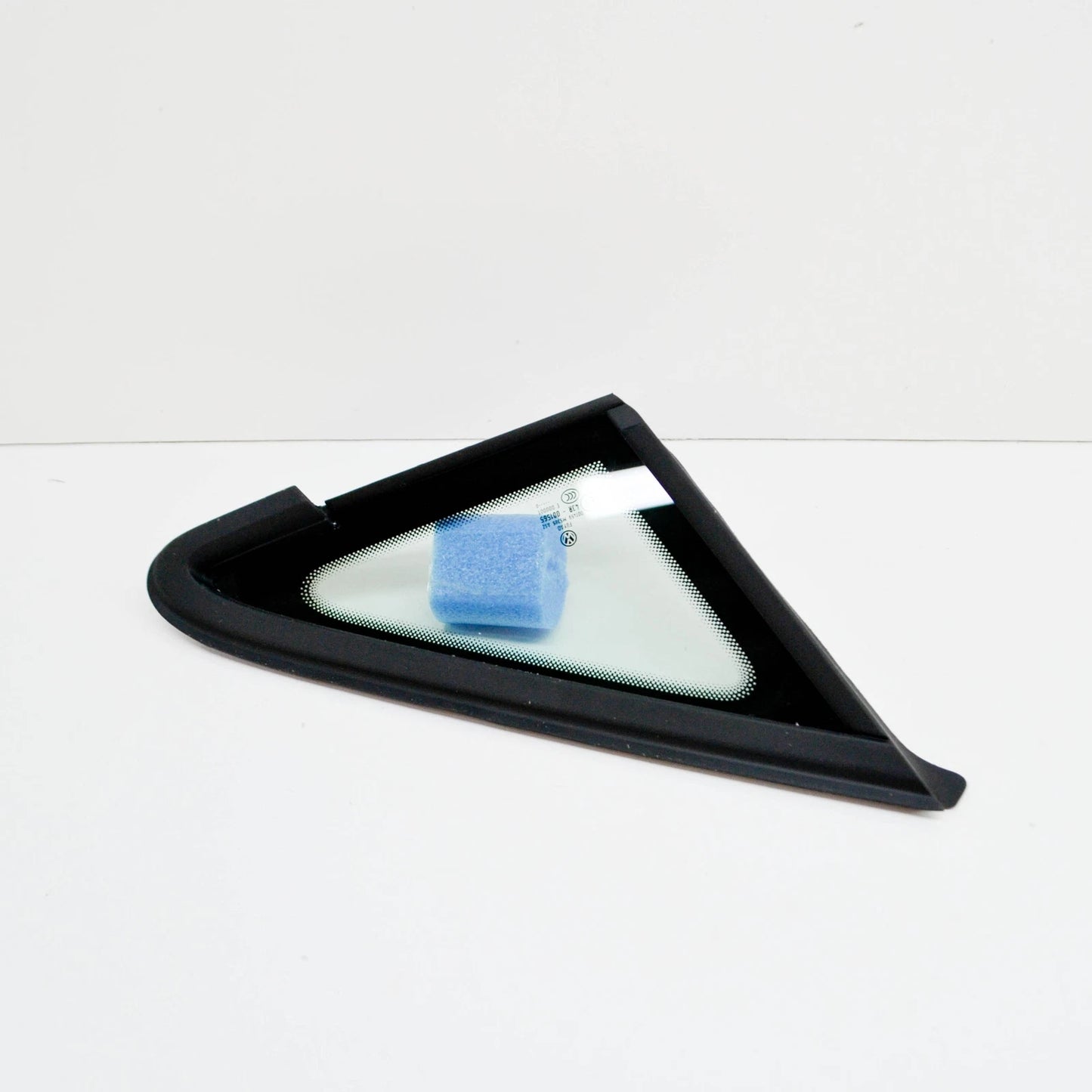 NEW VOLKSWAGEN GOLF MK7 FRONT RIGHT FIXED SIDE WINDOW 5G0845412ENVB