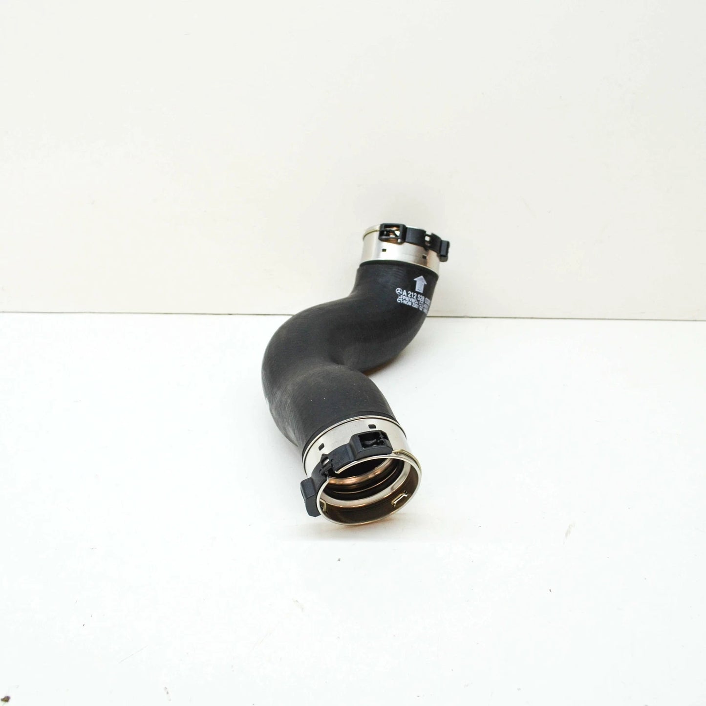 NEW MERCEDES-BENZ E W212 RIGHT SIDE INTERCOOLER PIPE HOSE A2125280382 ORIGINAL