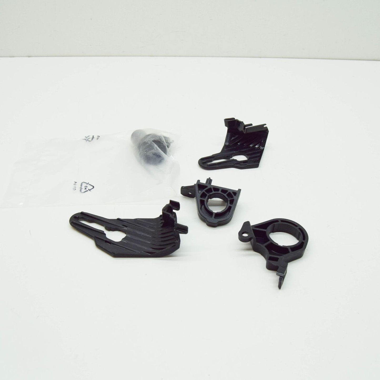 NEW AUDI A1 SPORTBACK GB FRONT RIGHT HEADLIGHT REPAIR BRACKET 82A998122 ORIGINAL