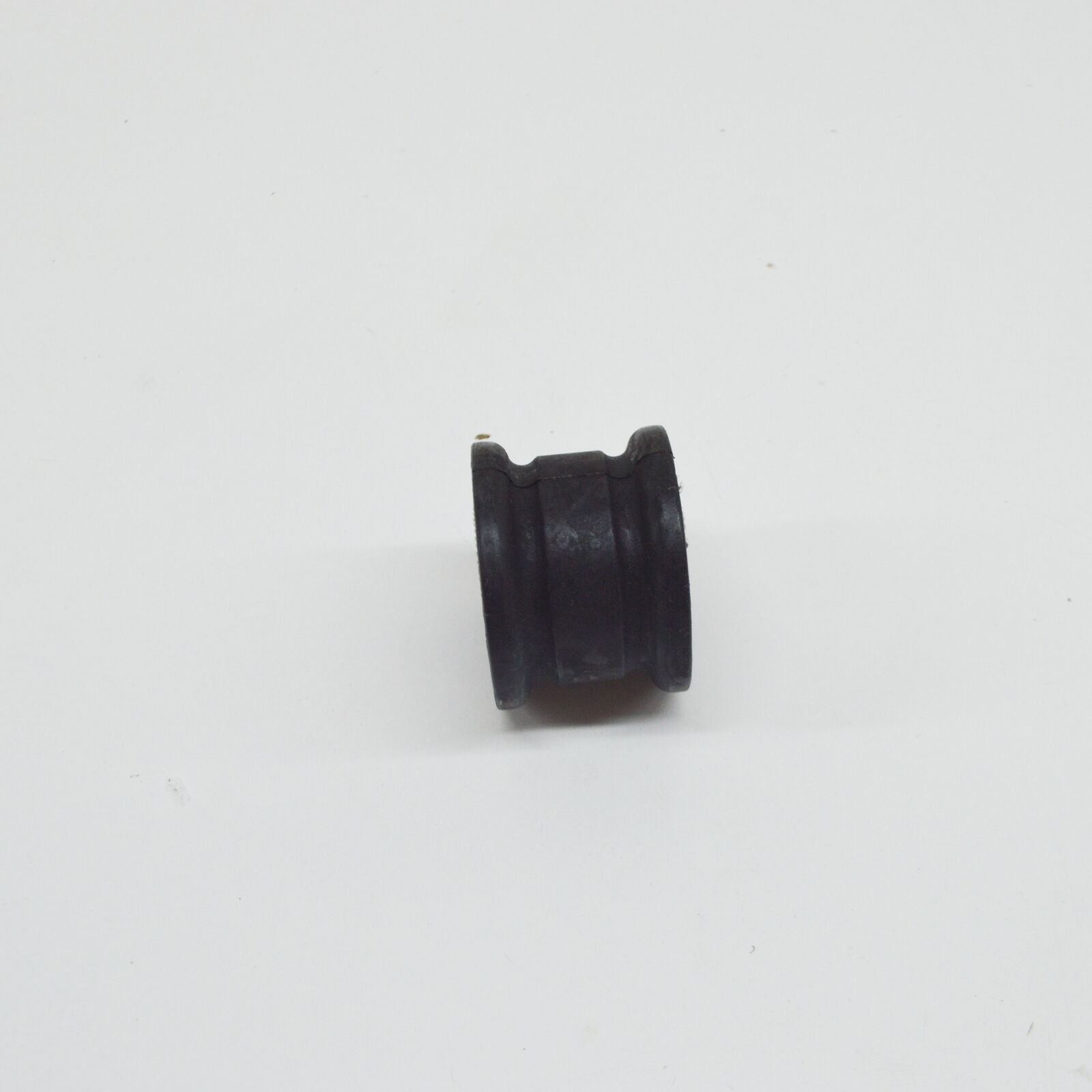 NEW MERCEDES-BENZ E W124 SWAY BAR INNER STABILIZER BUSHING A1243234785 ORIGINAL